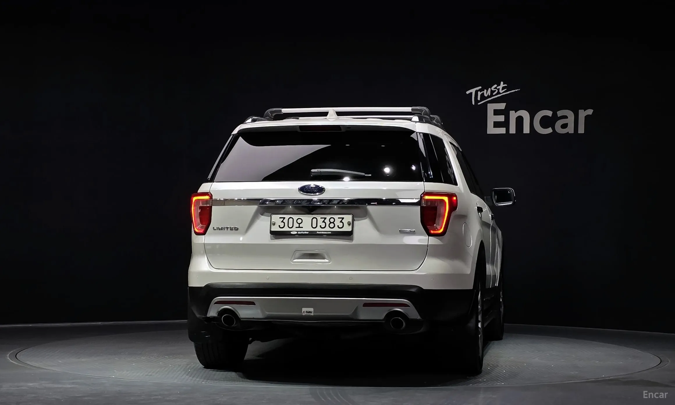 Ford Explorer превью 4