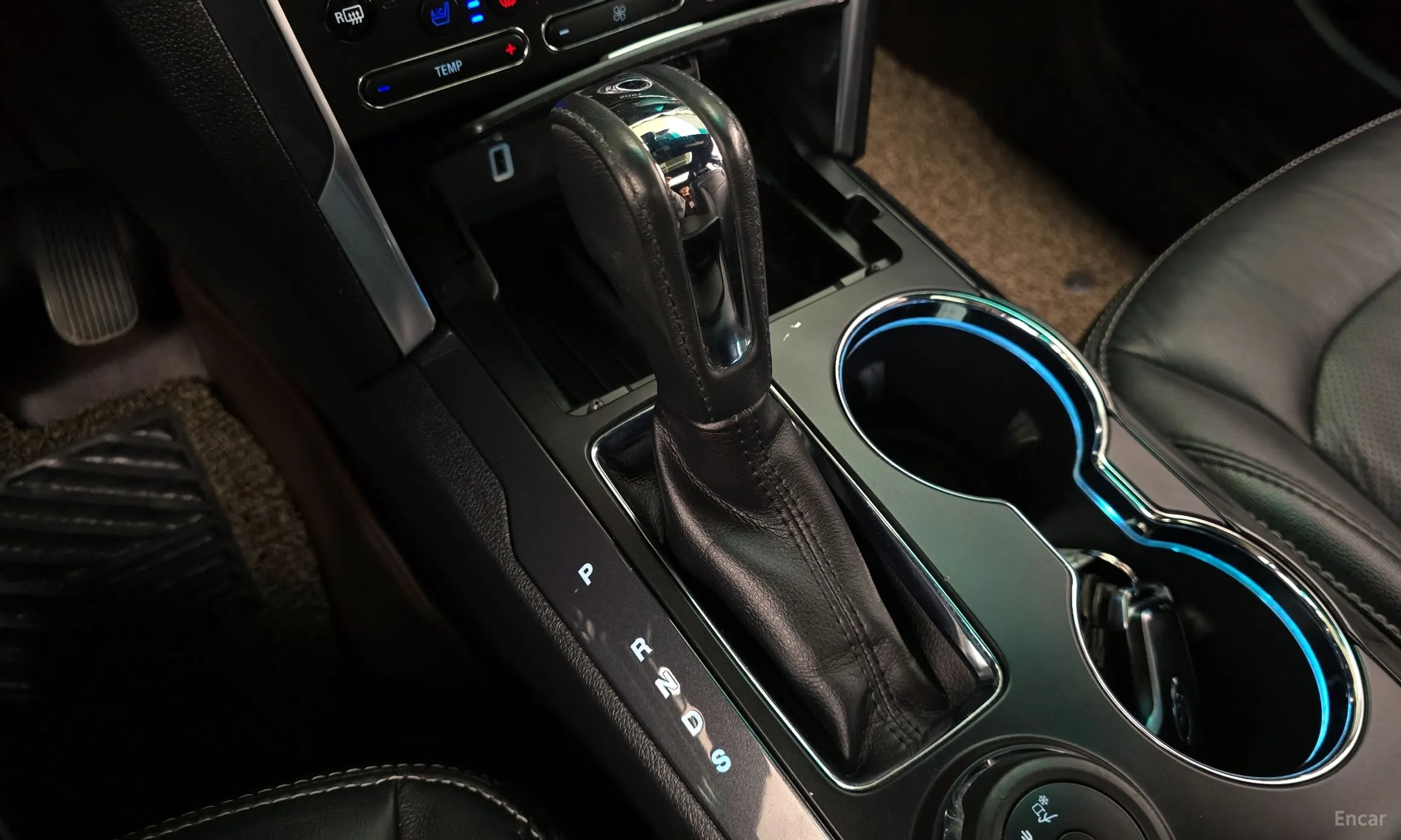 Ford Explorer превью 9