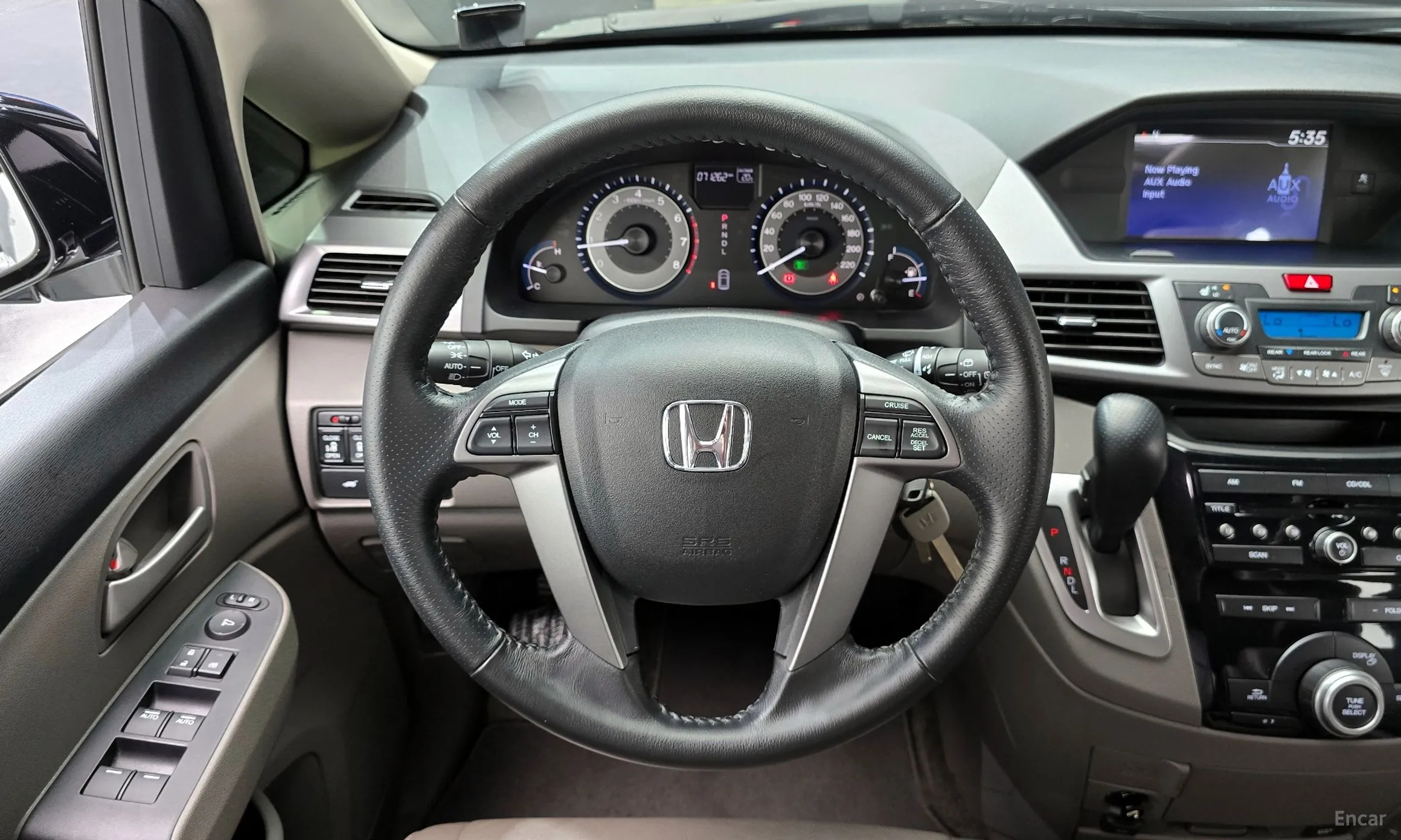 Honda Odyssey превью 13