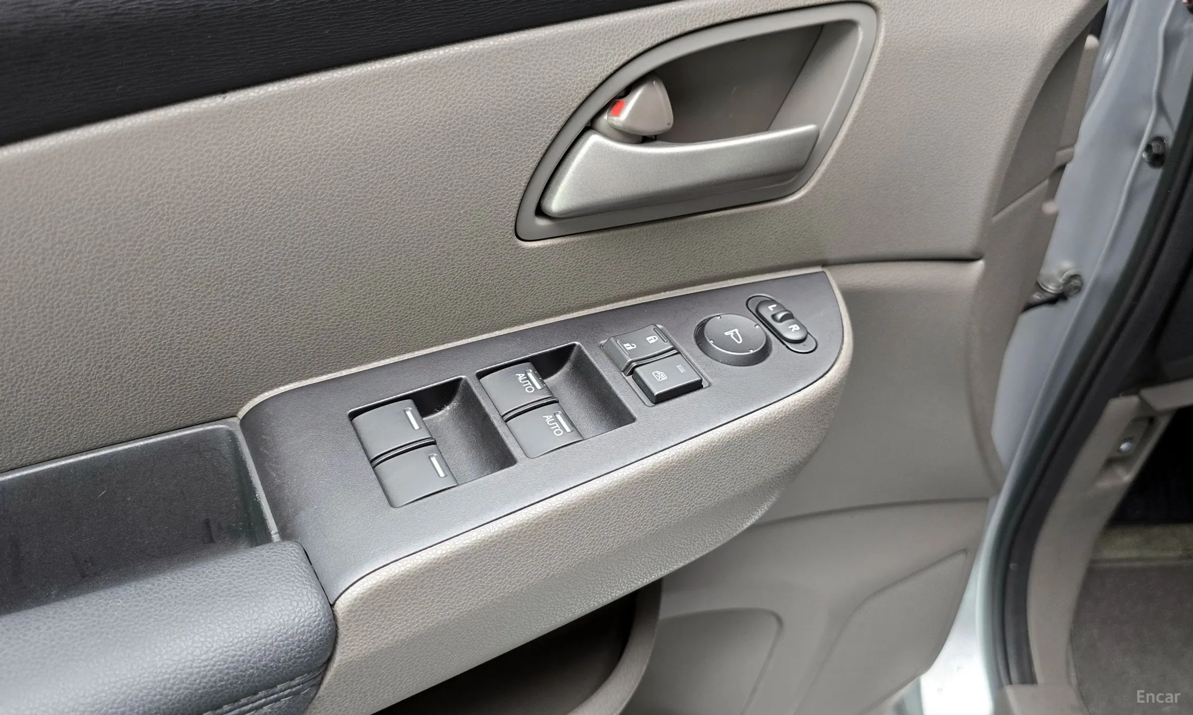Honda Odyssey превью 14