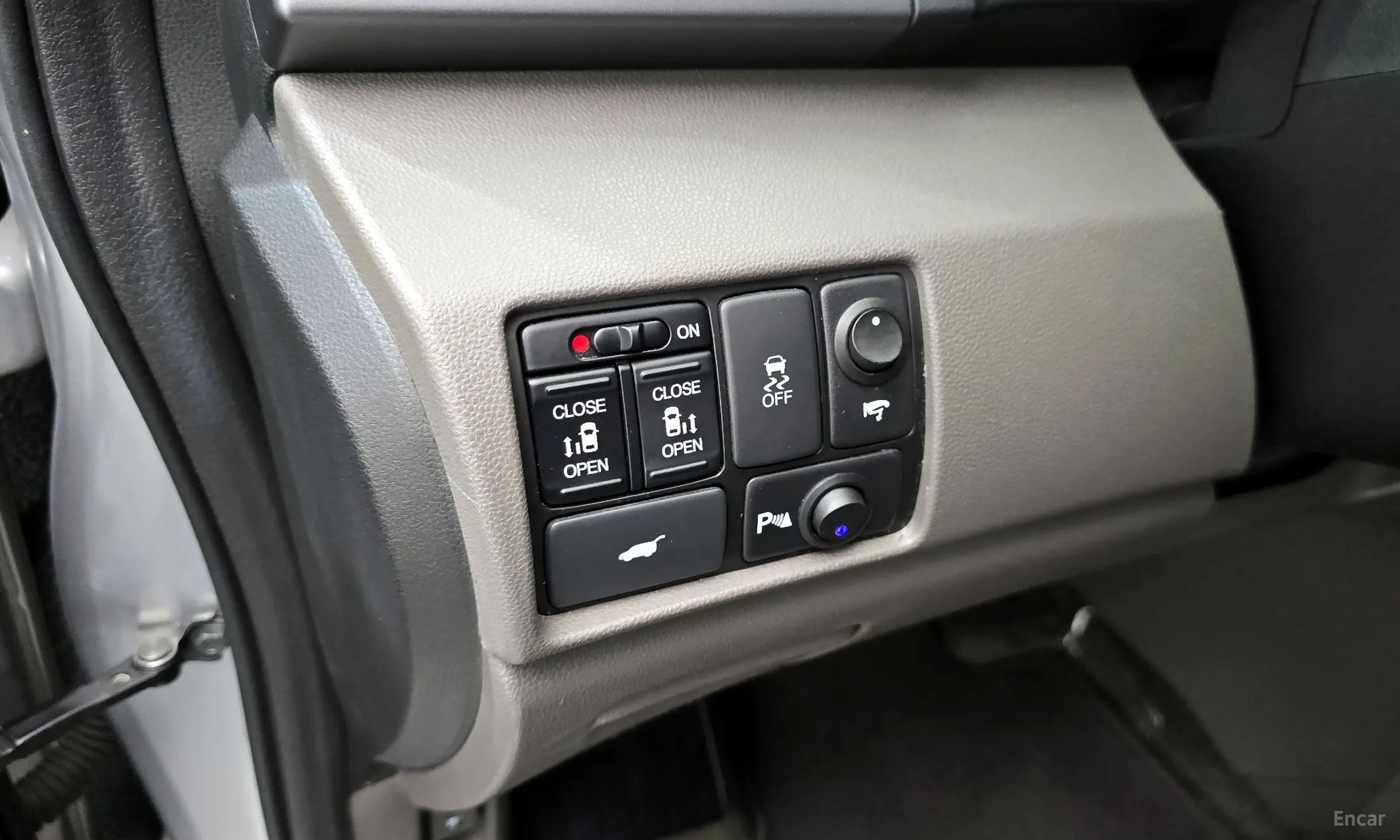 Honda Odyssey превью 15