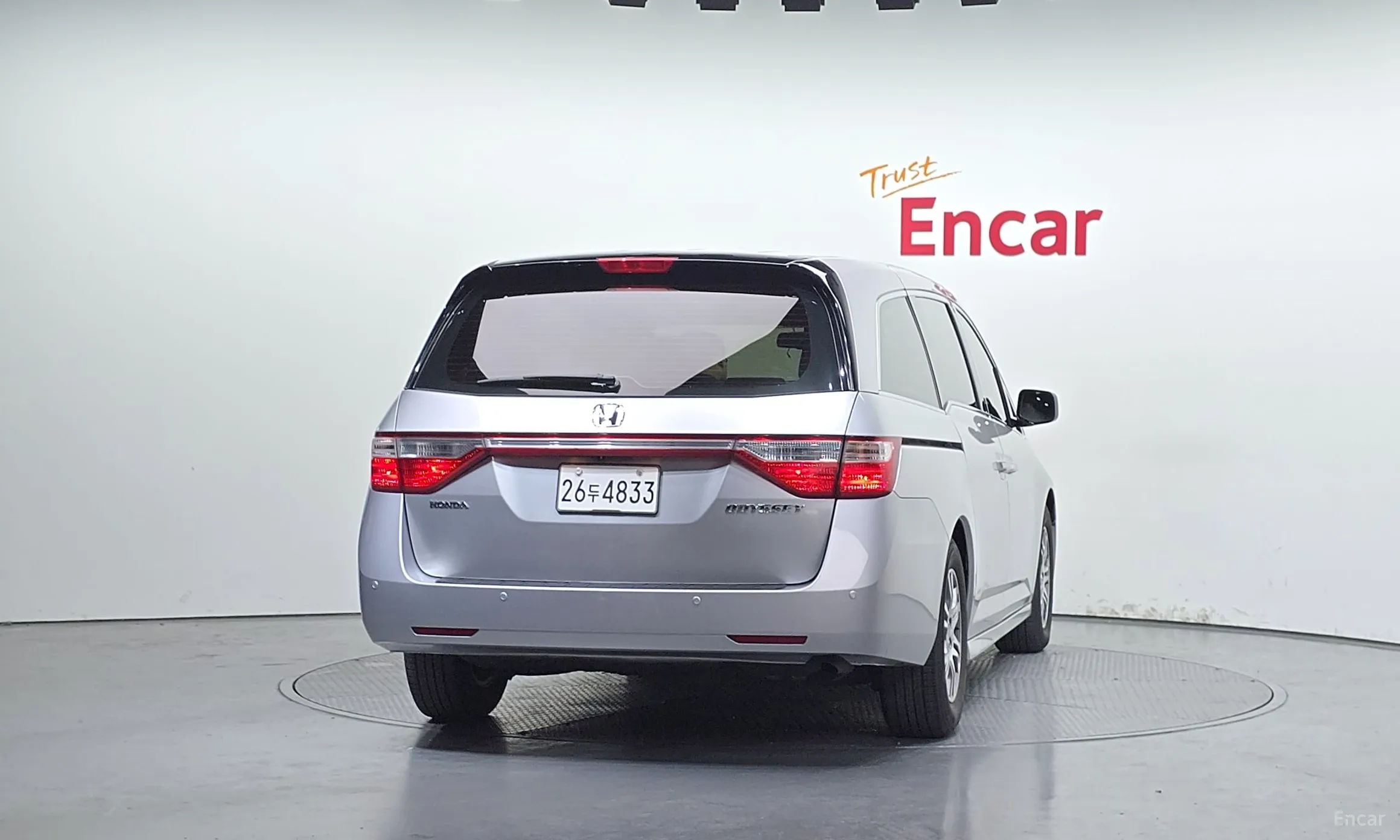 Honda Odyssey превью 4