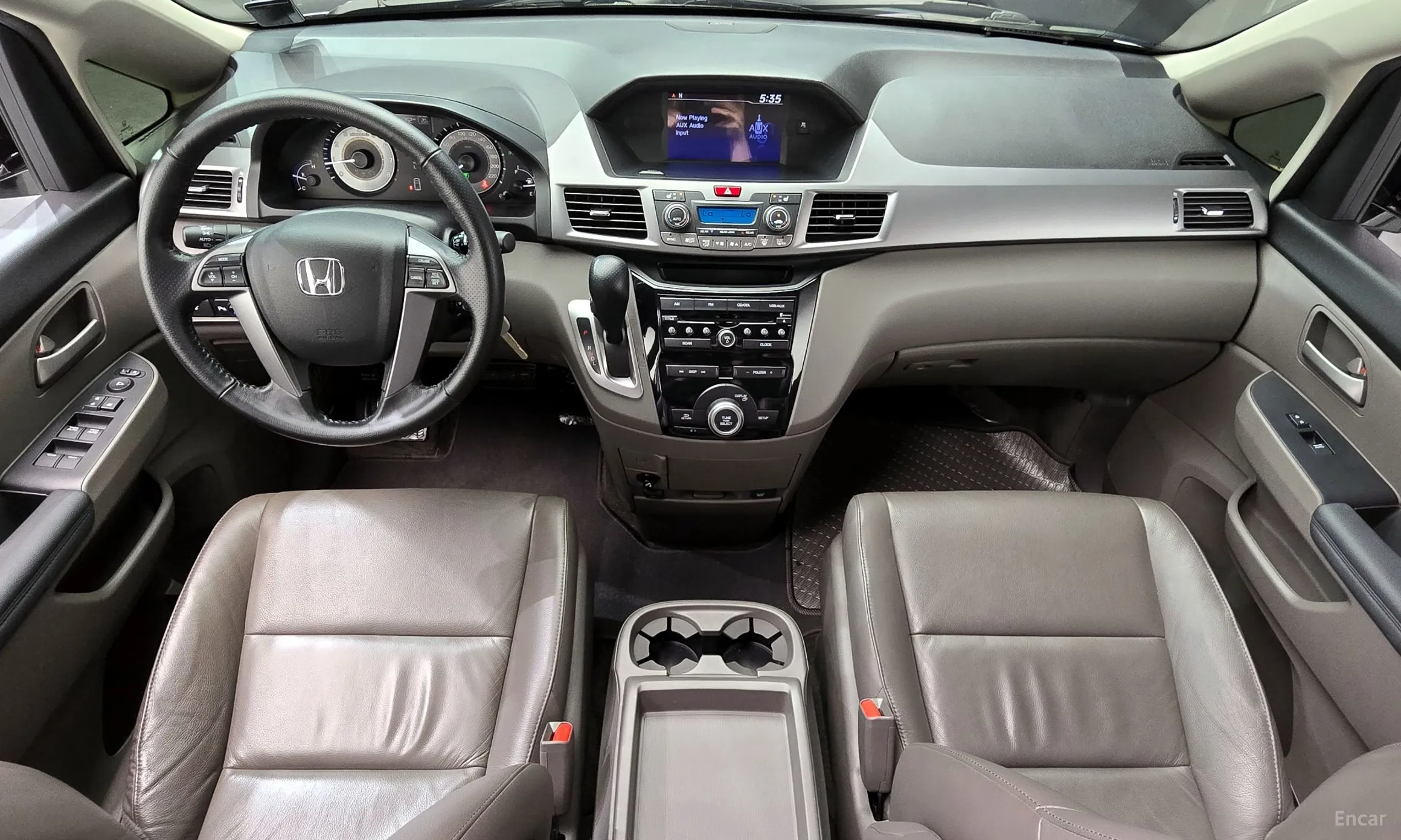 Honda Odyssey превью 7
