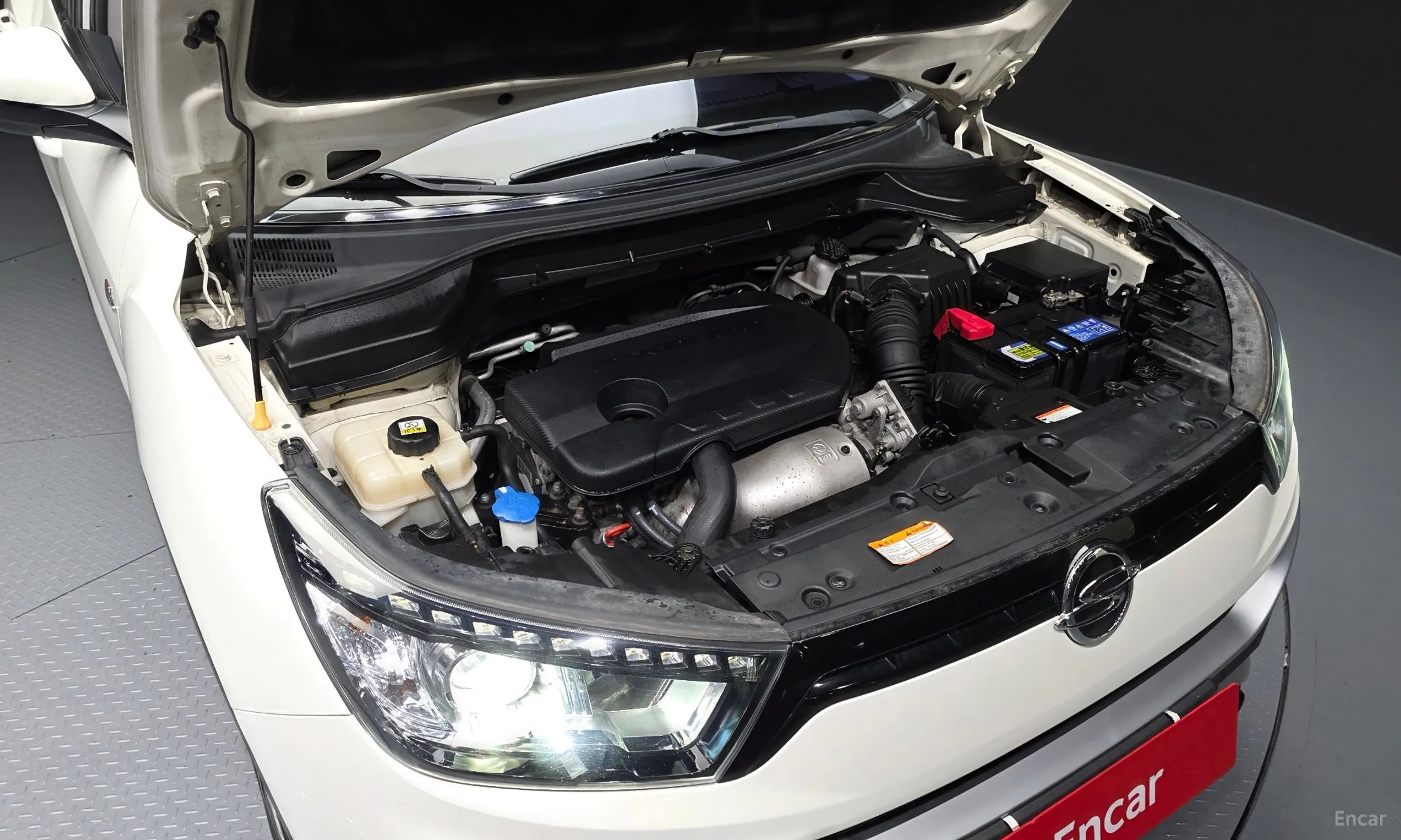 KG Mobility (SsangYong) Tivoli Air превью 6