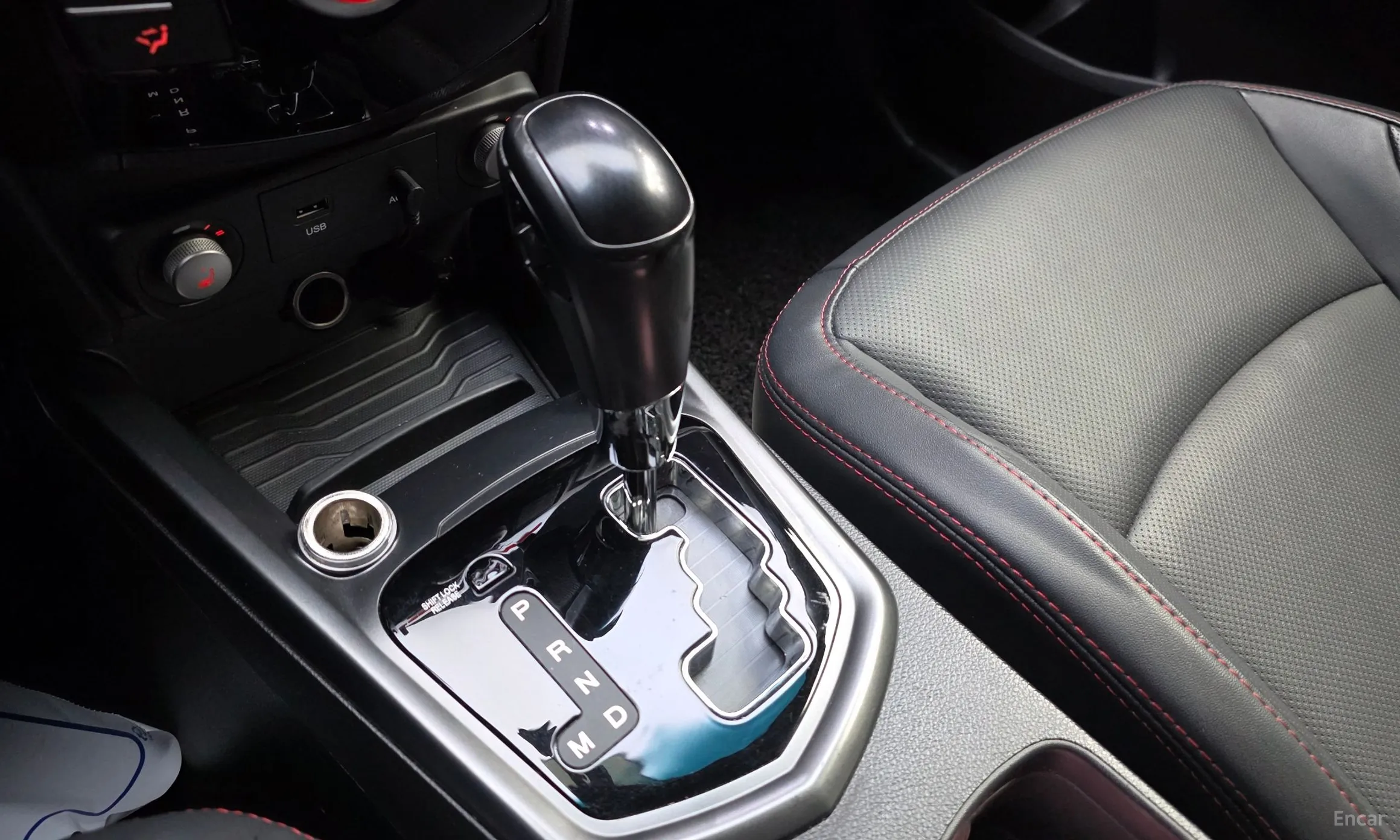 KG Mobility (SsangYong) Tivoli Air превью 9