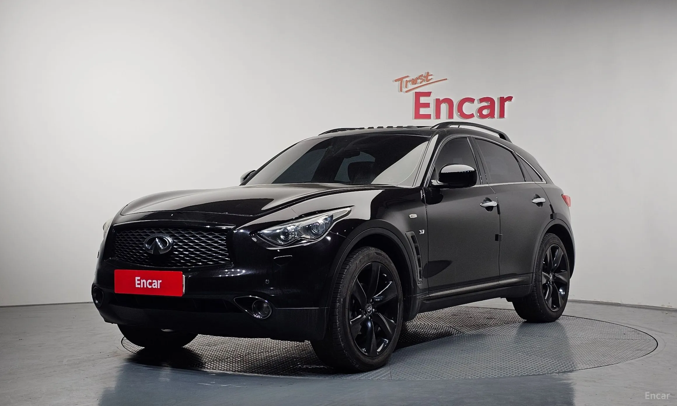 Infiniti QX70