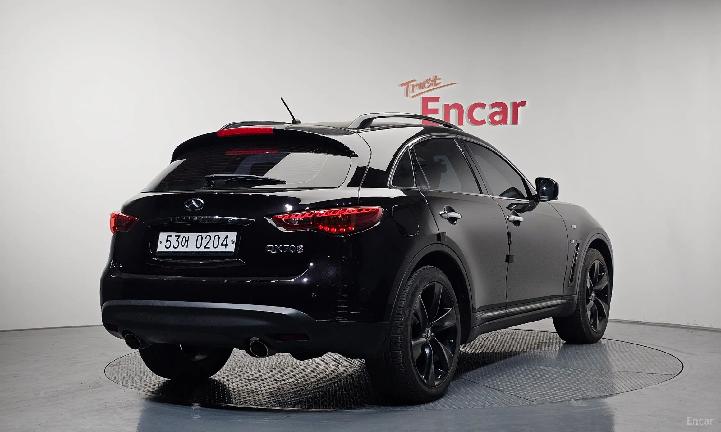 Infiniti QX70
