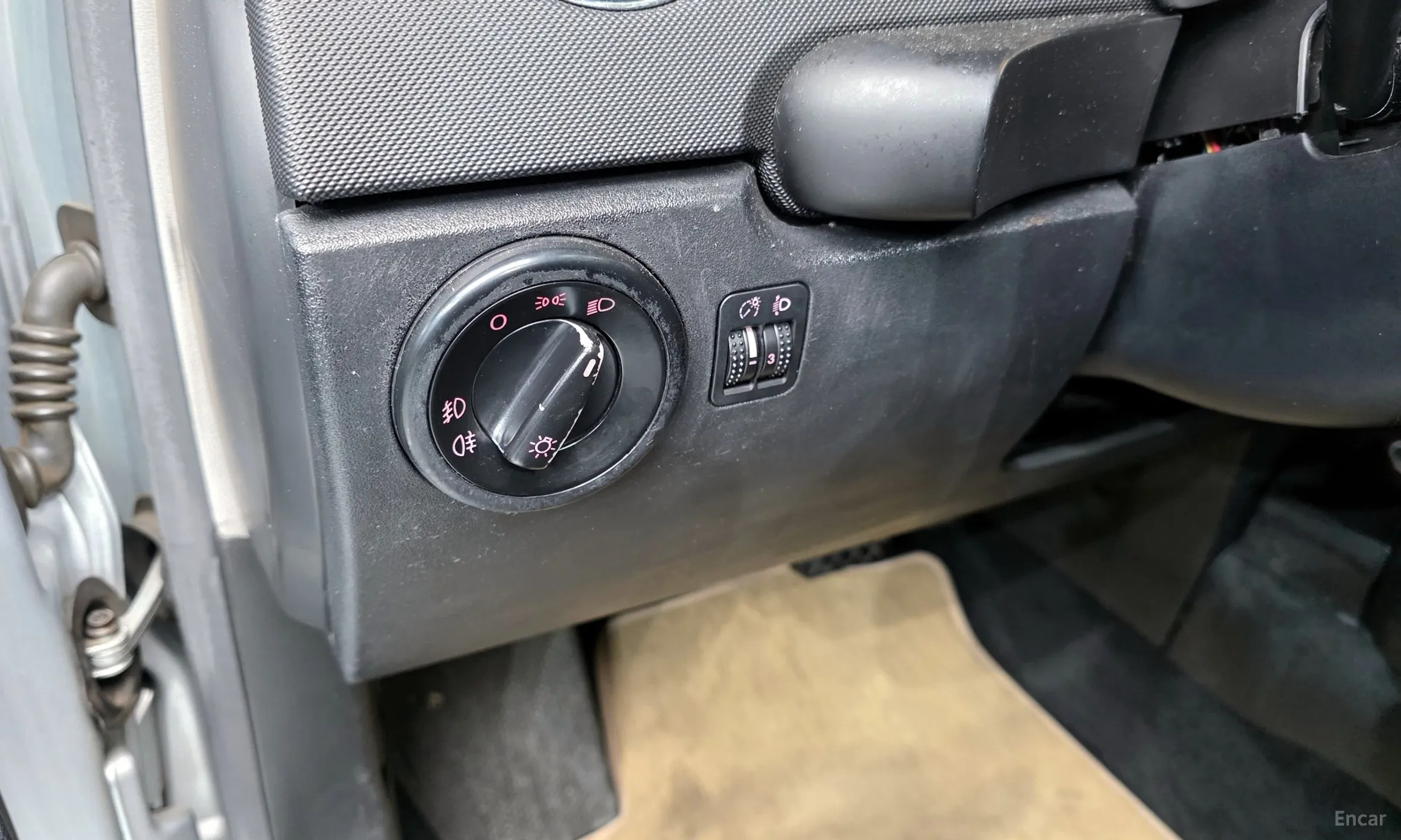 Volkswagen New Beetle превью 15