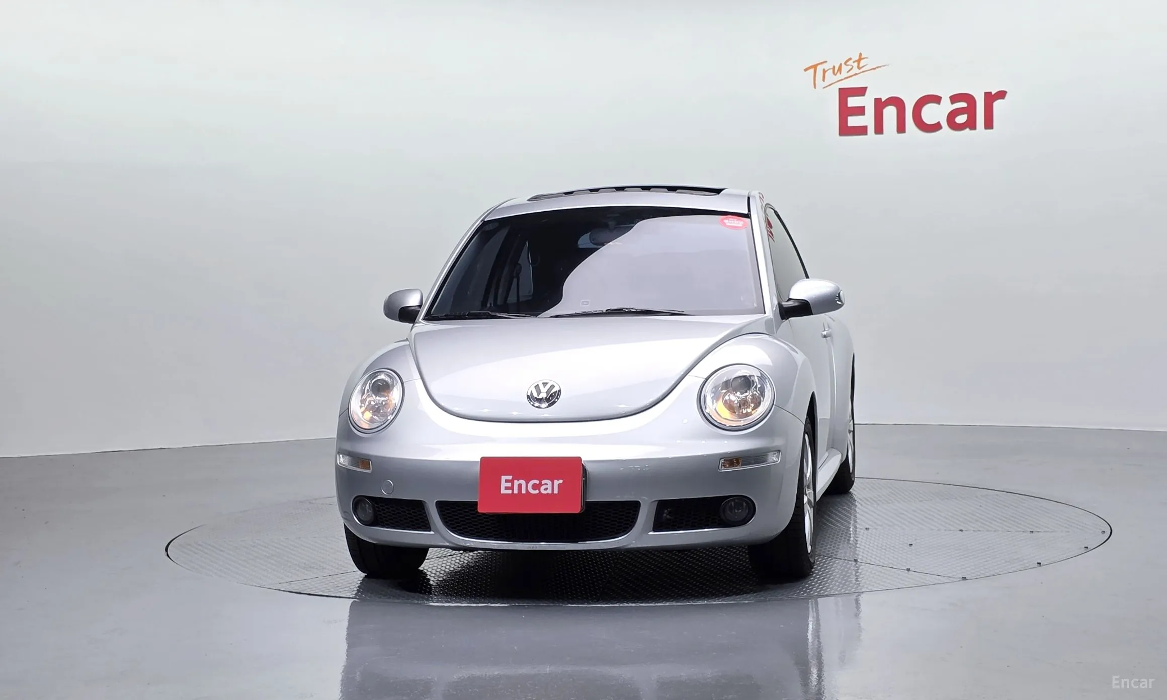 Volkswagen New Beetle превью 3