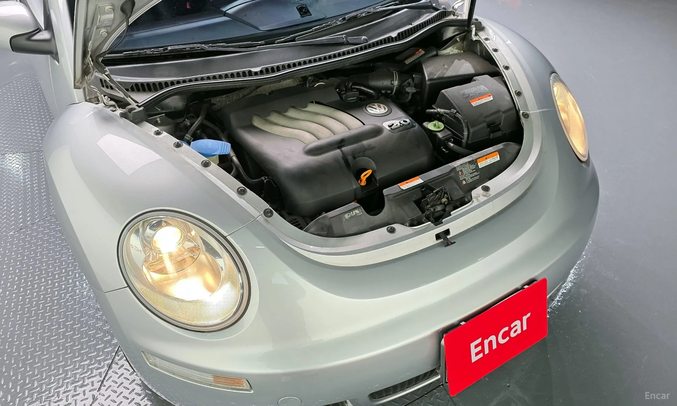 Volkswagen New Beetle превью 6