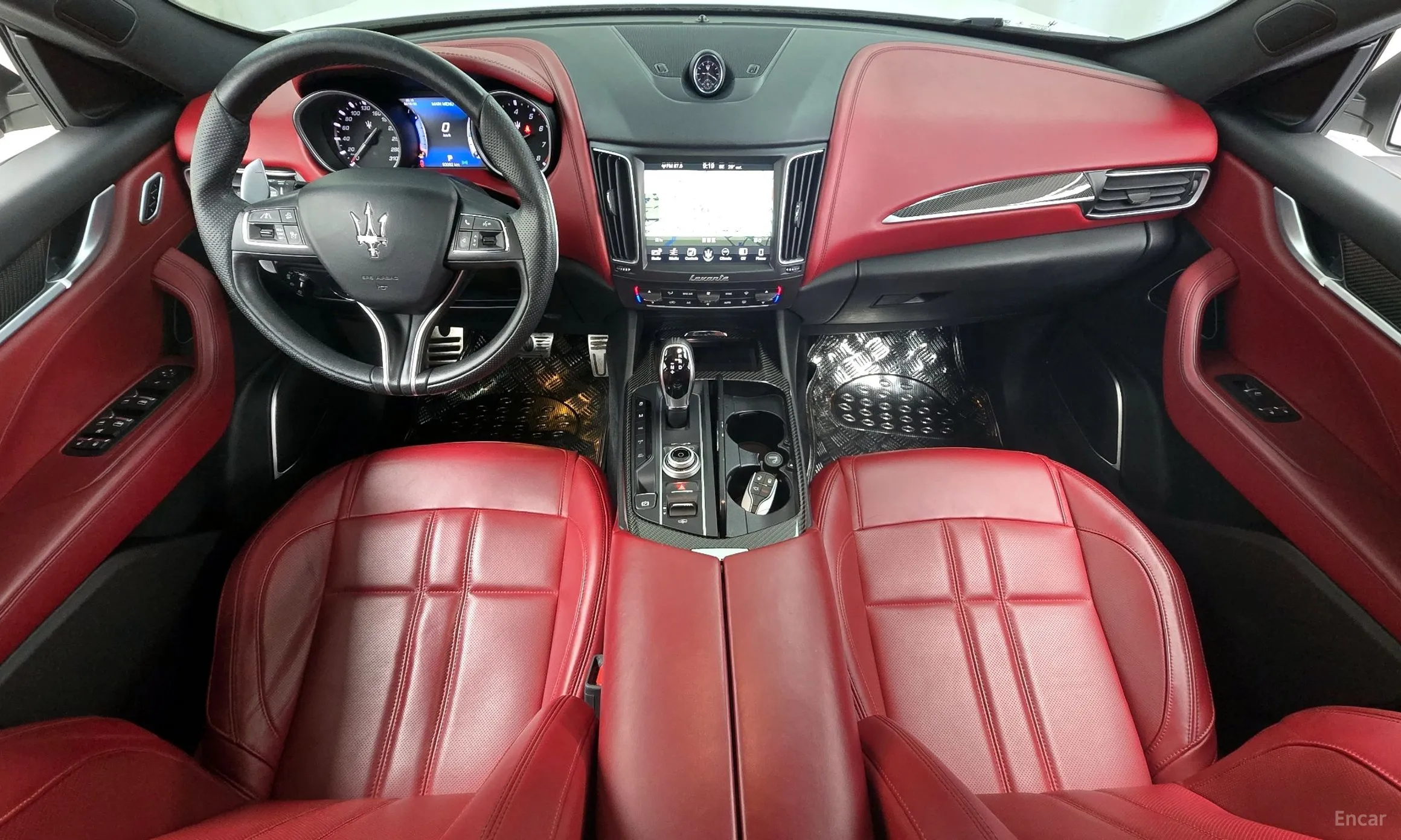 Maserati Levante превью 7