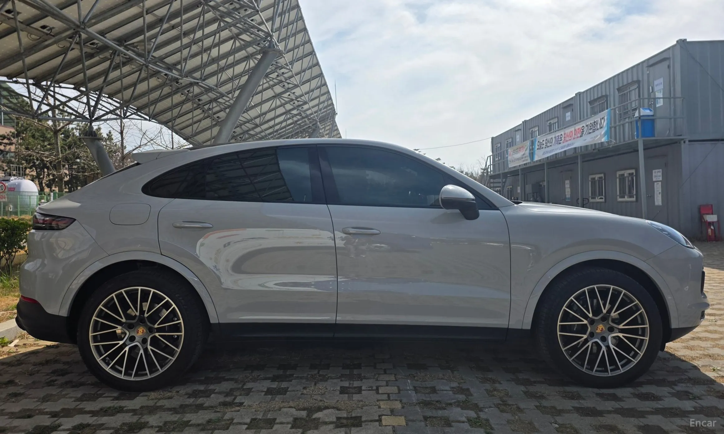 Porsche Cayenne (PO536) превью 5