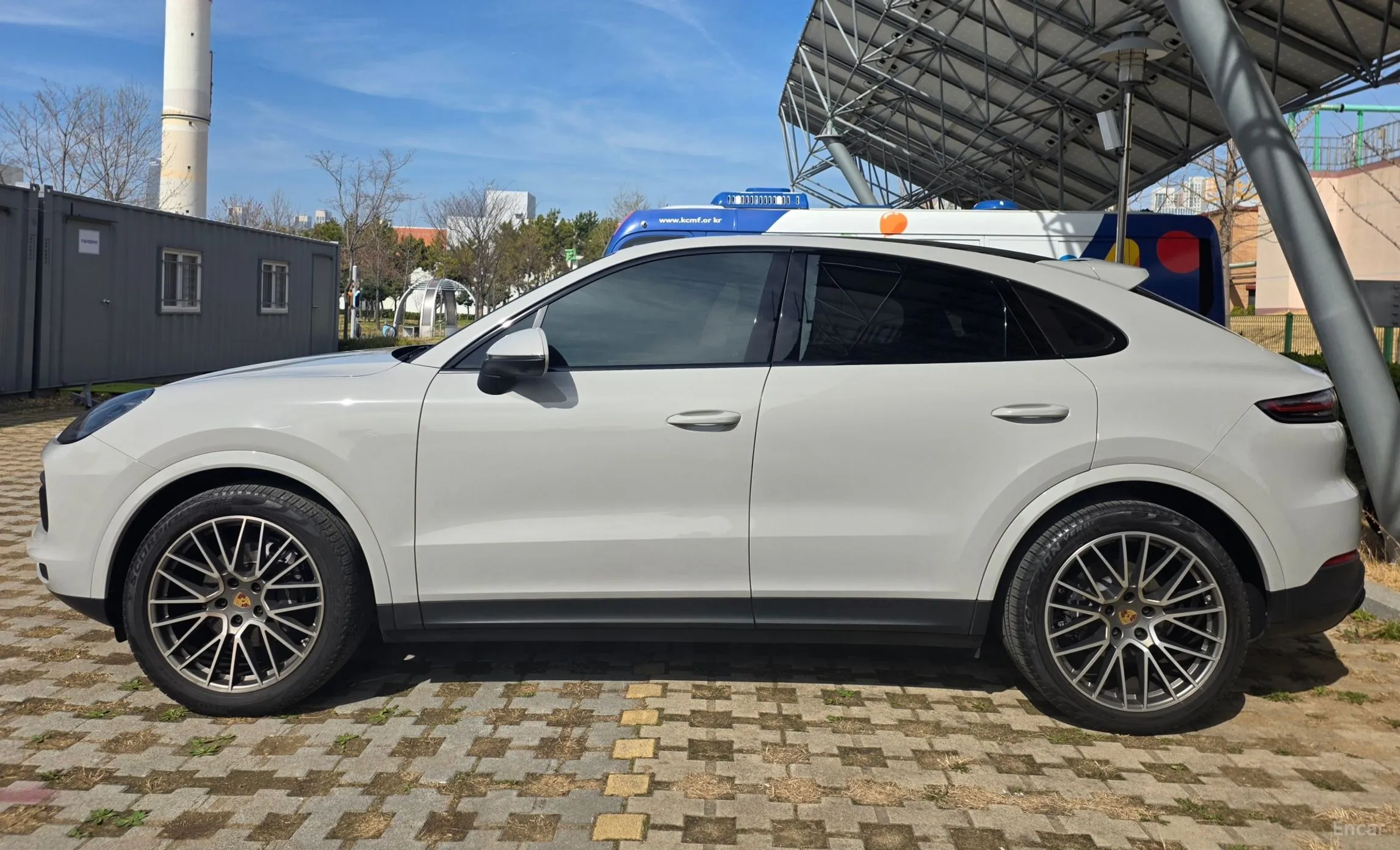 Porsche Cayenne (PO536) превью 6