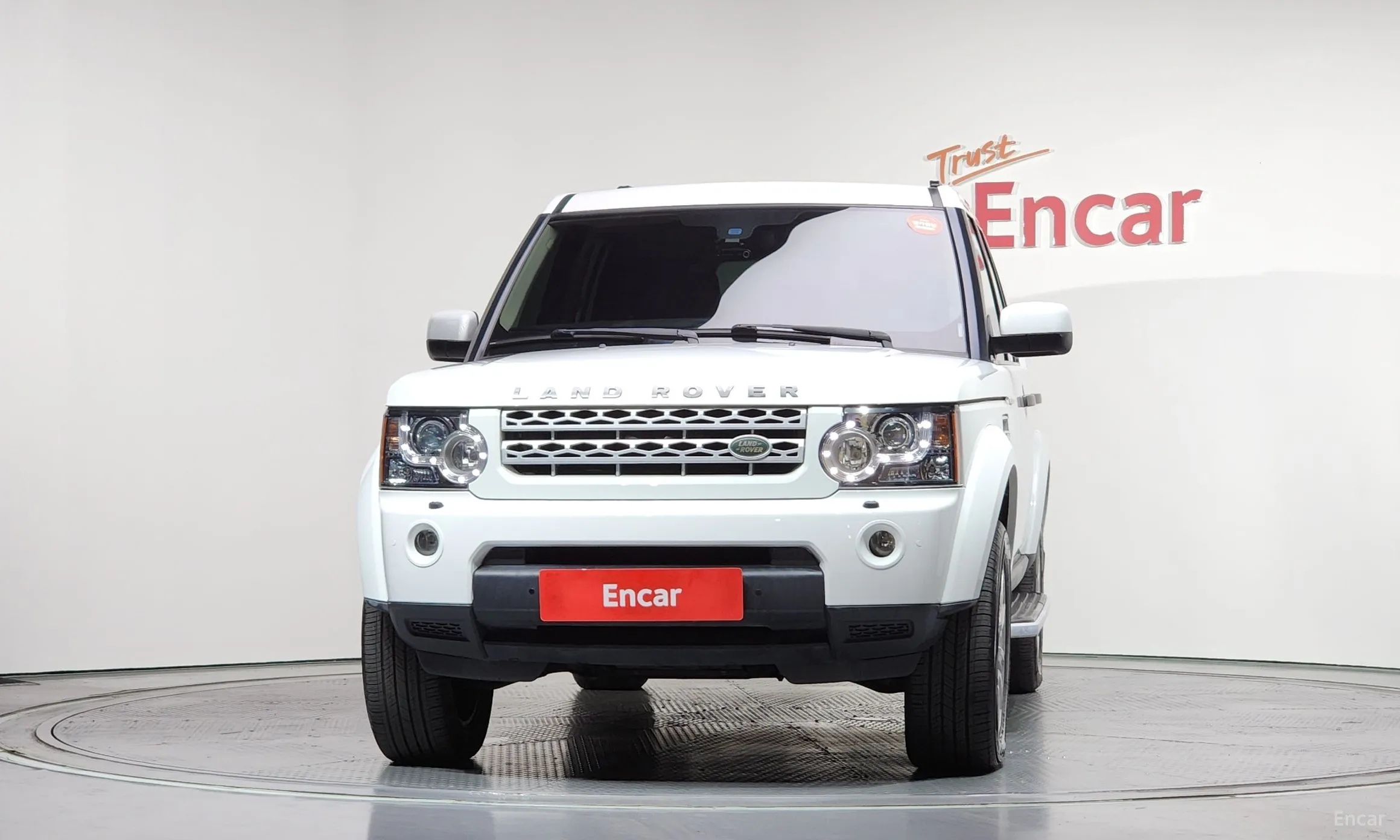 Land Rover Discovery 4 превью 3
