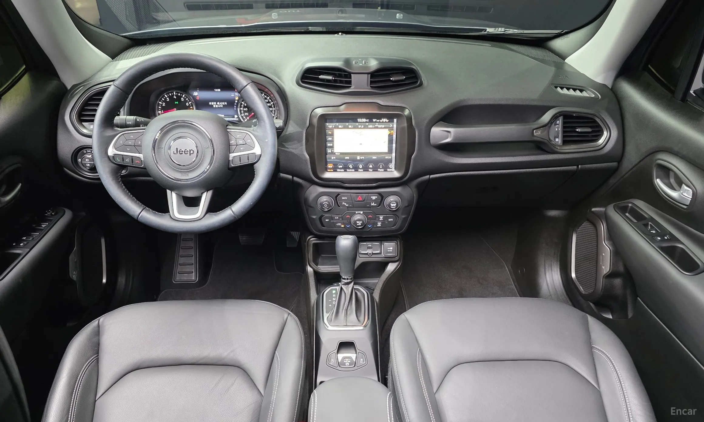 Jeep Renegade превью 7