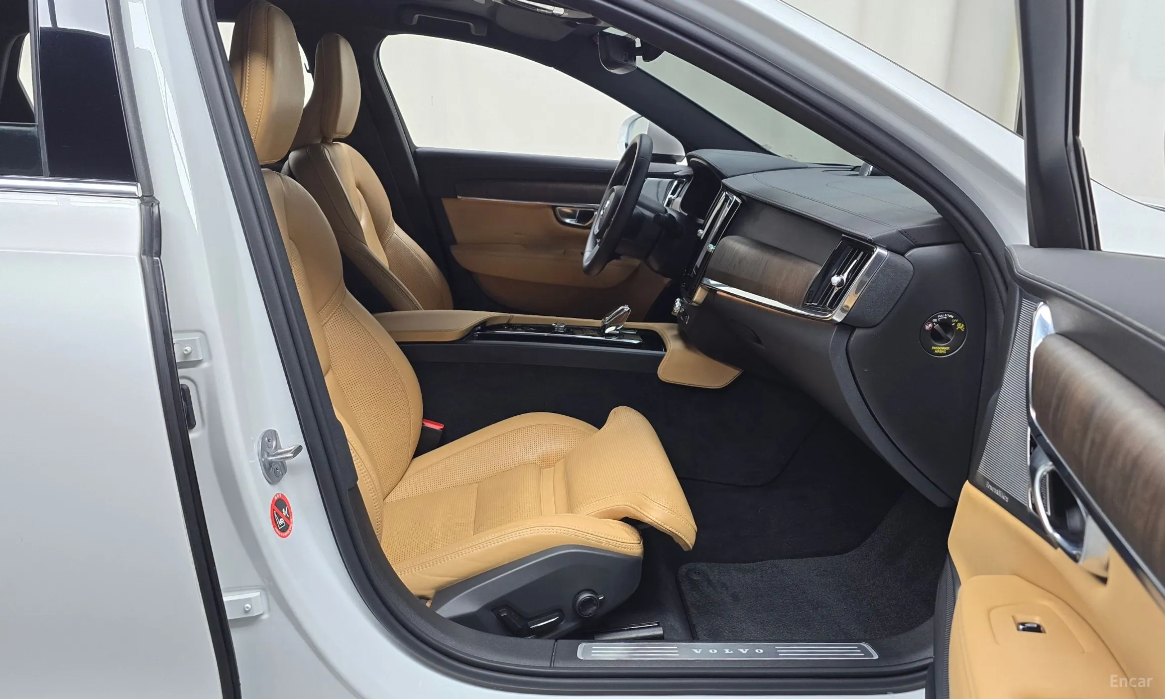 Volvo S90 превью 11