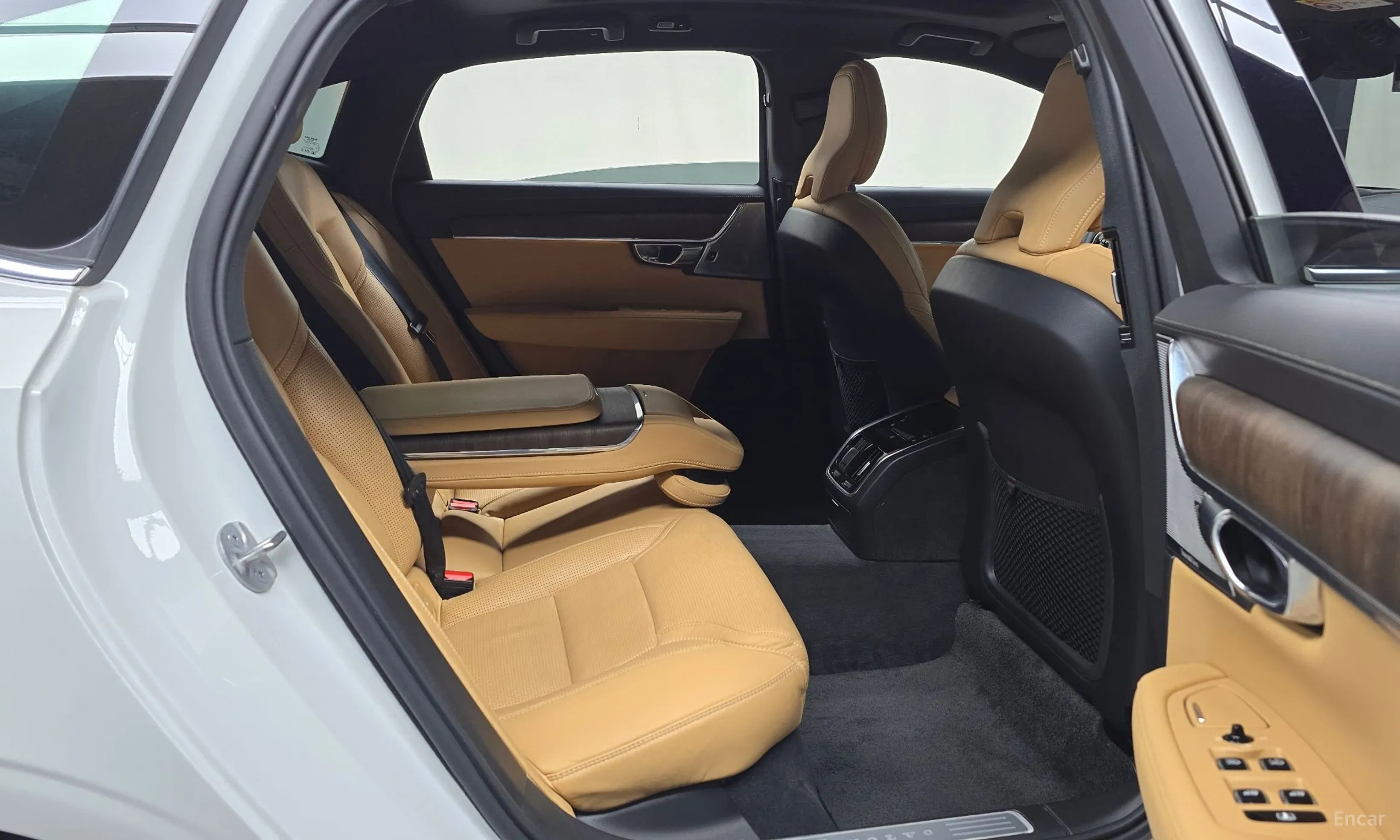 Volvo S90 превью 12