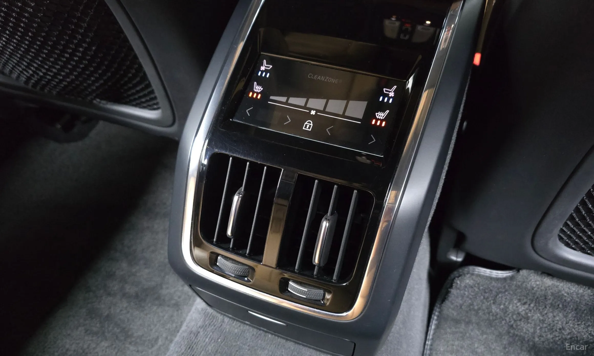 Volvo S90 превью 19