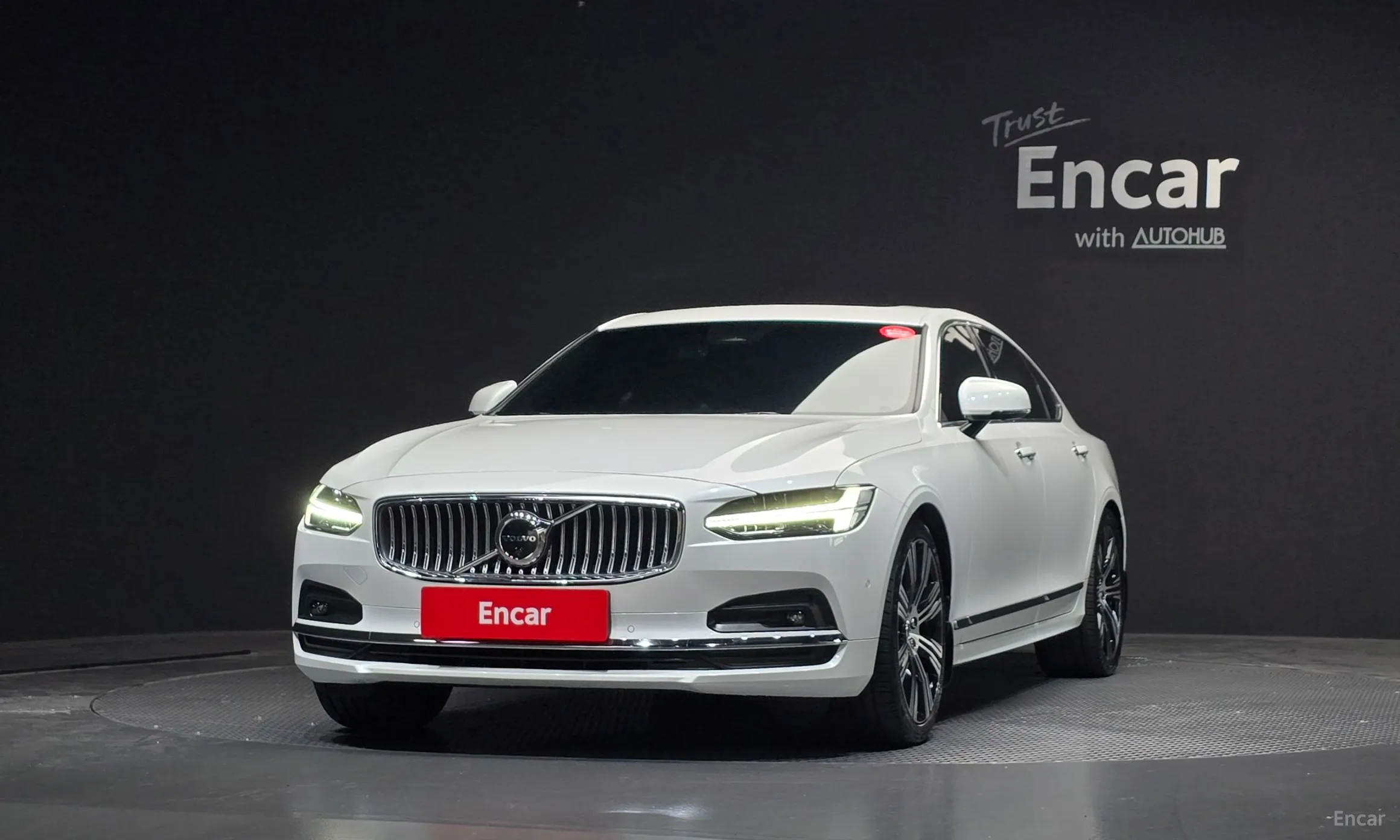 Volvo S90 превью 3