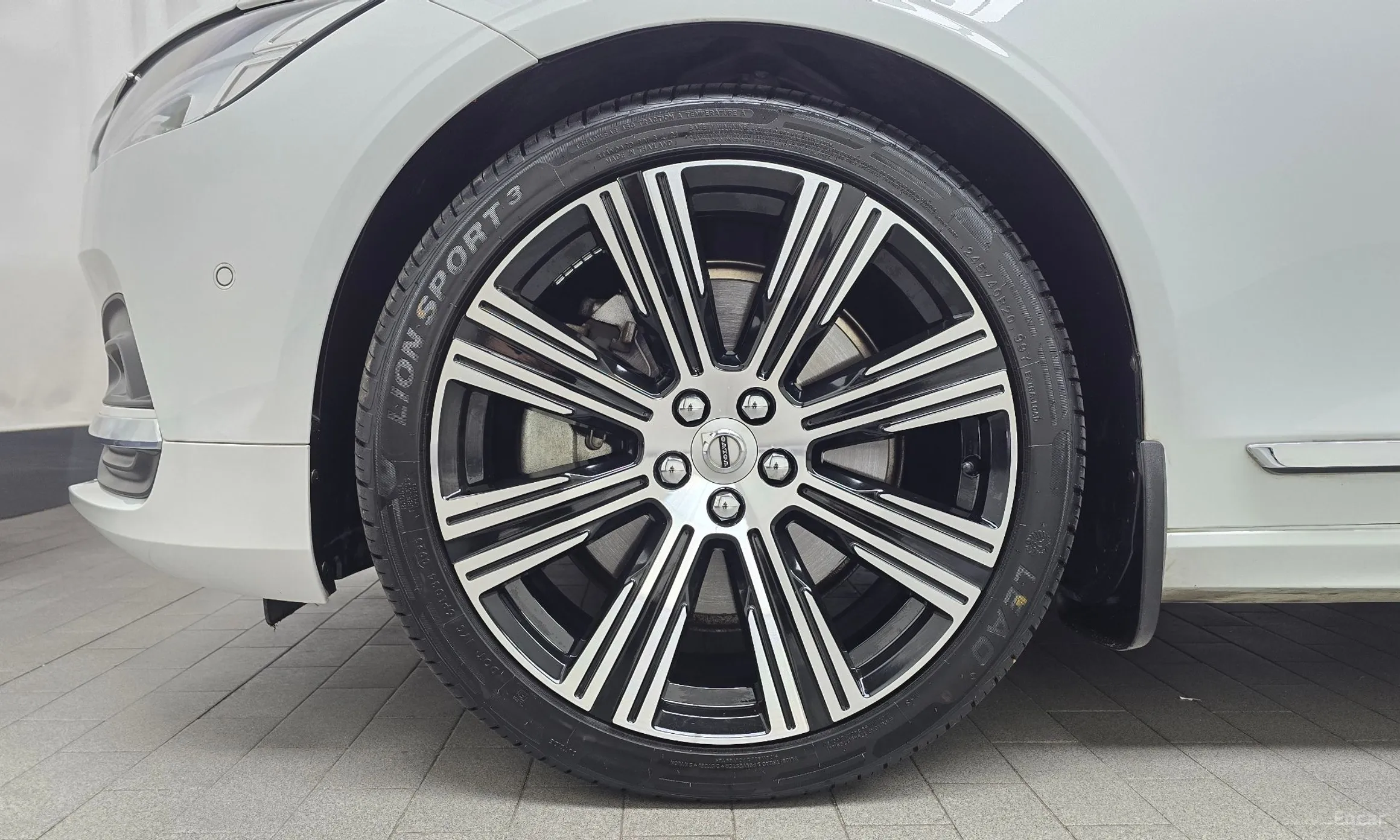 Volvo S90 превью 5