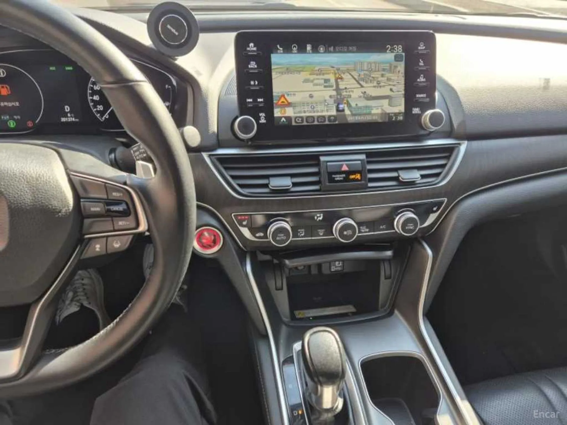Honda Accord 10th Generation превью 9