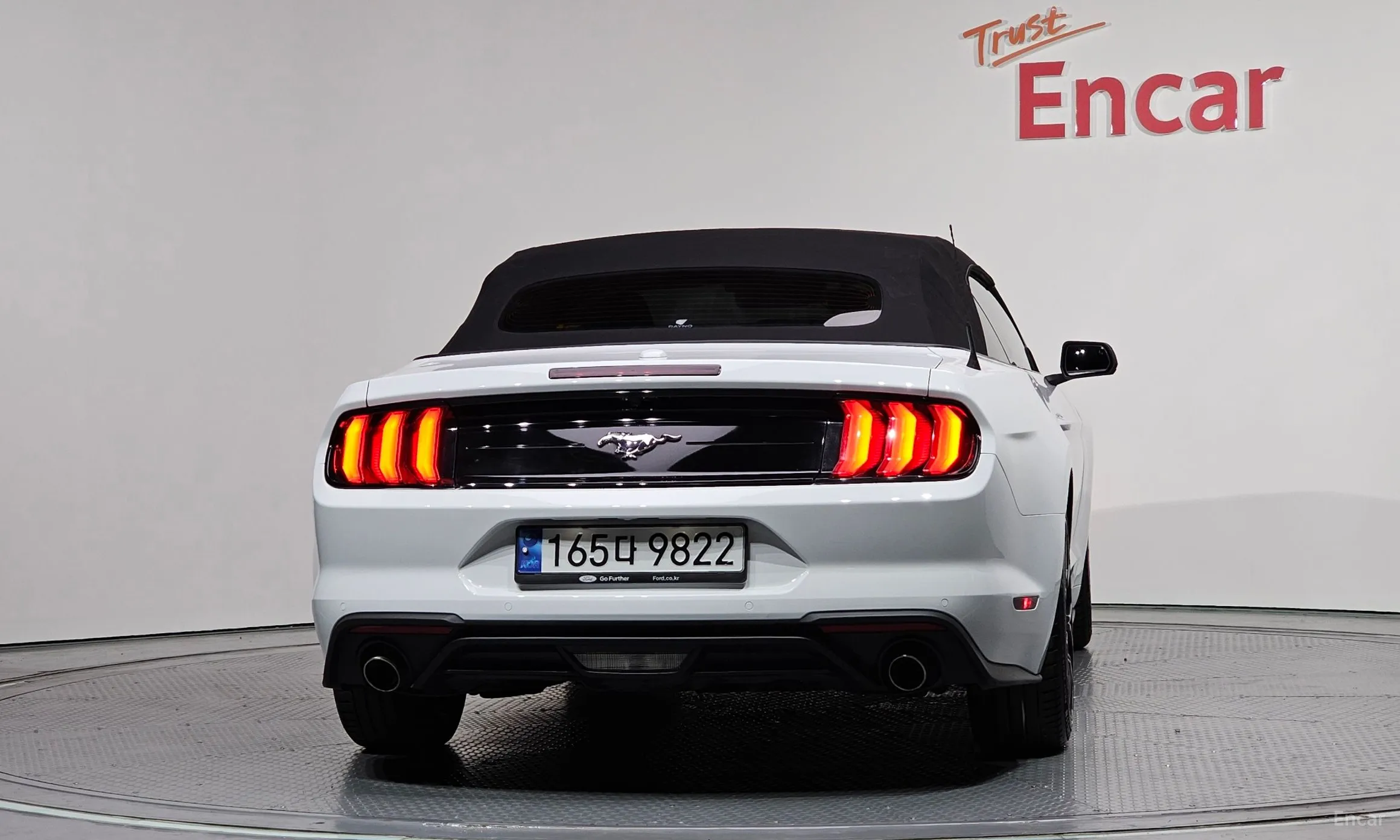Ford Mustang превью 4