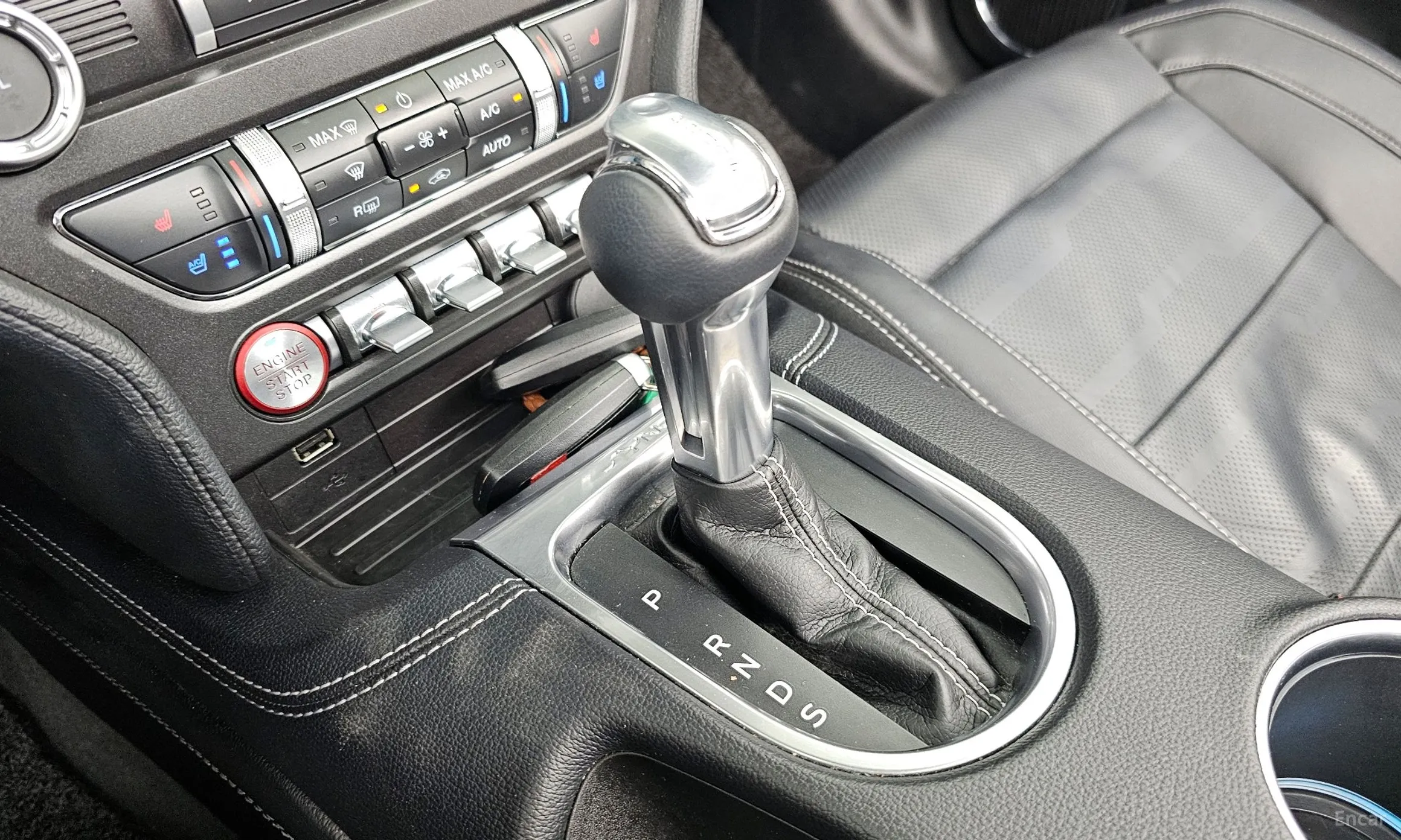 Ford Mustang превью 9