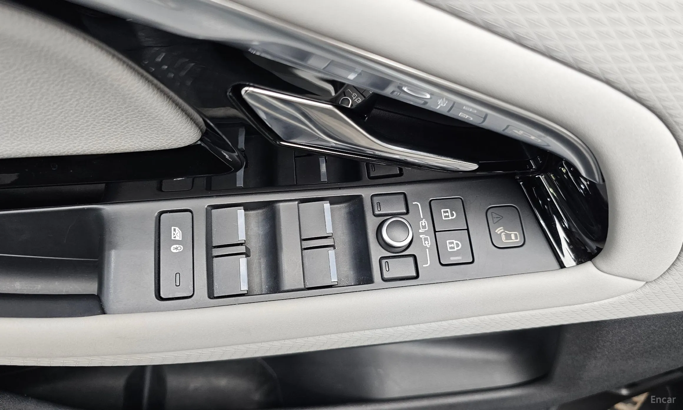 Land Rover Range Rover Evoque 2nd Generation превью 14