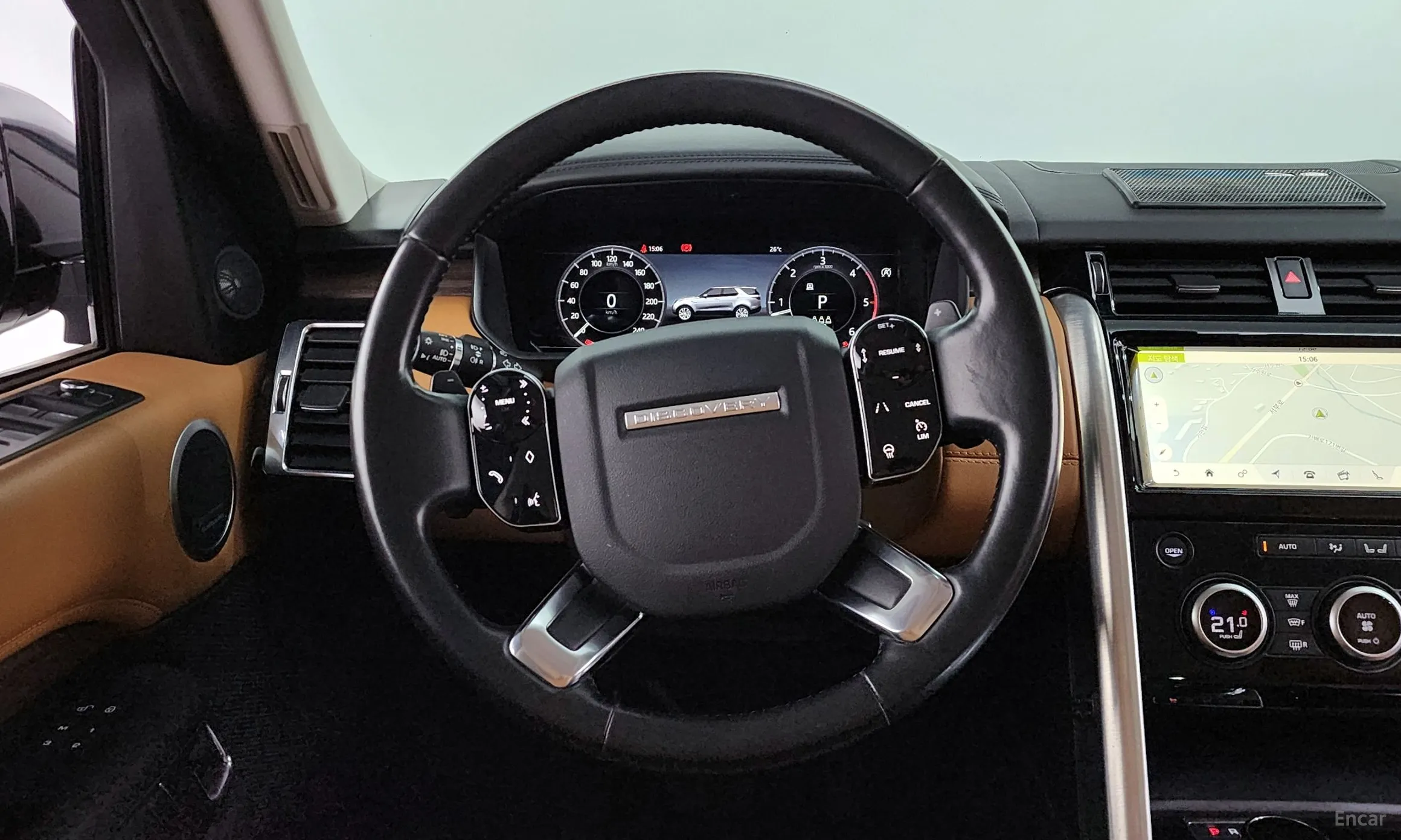 Land Rover Discovery 5 превью 13