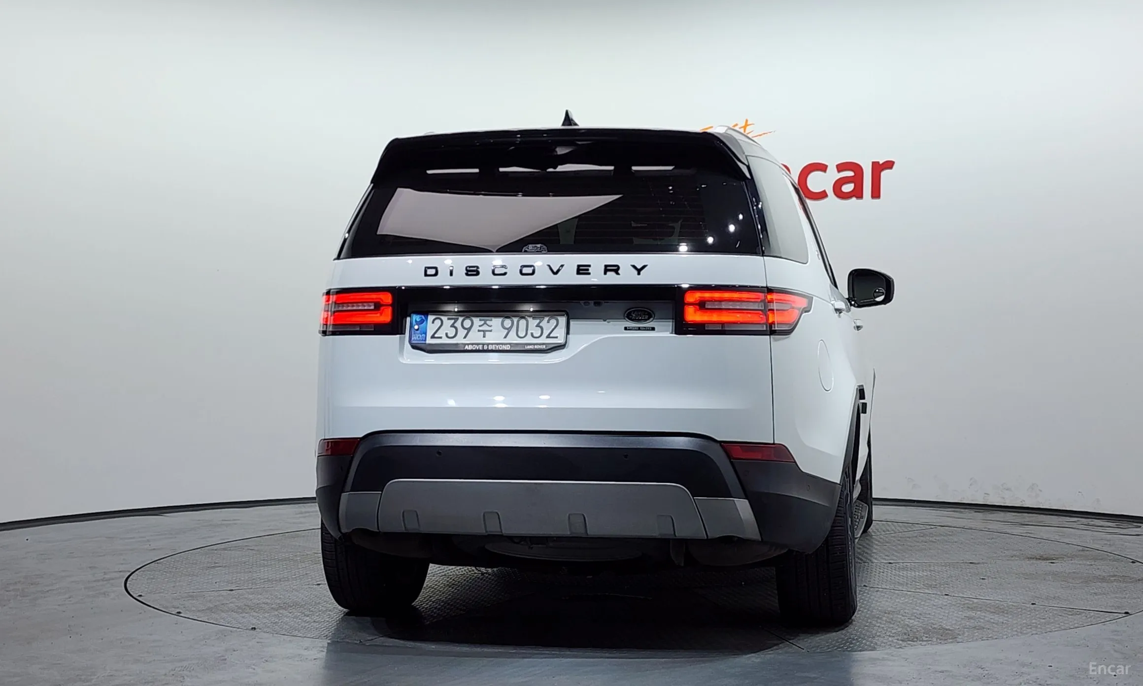 Land Rover Discovery 5 превью 4