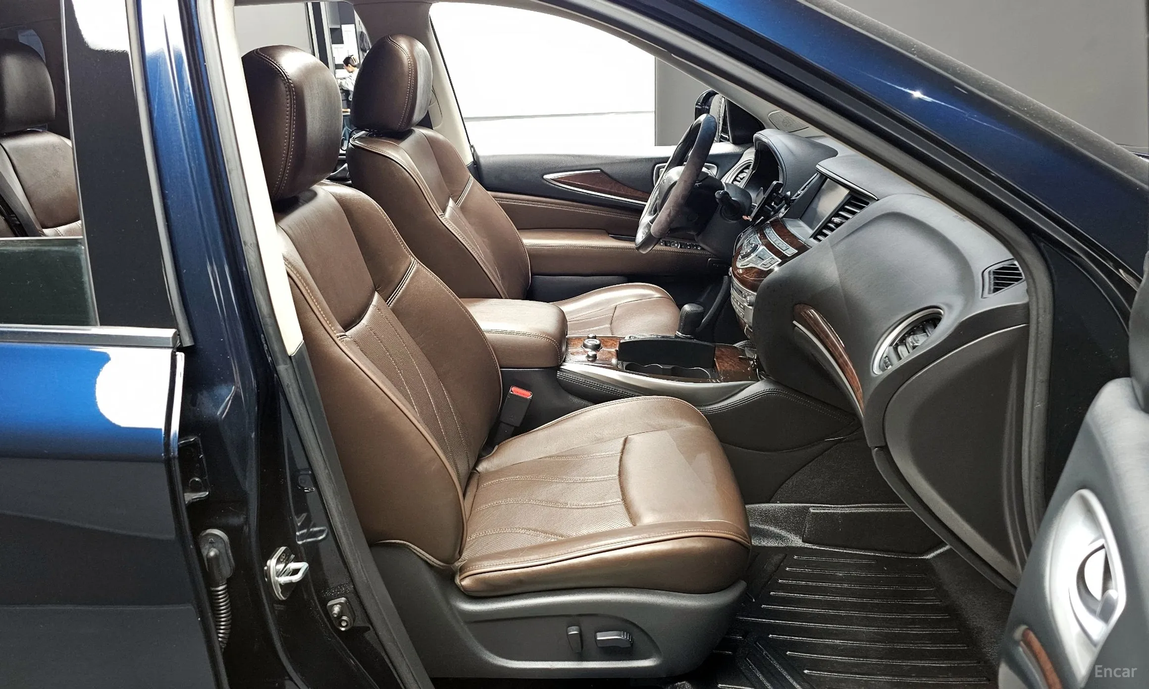Infiniti QX60 превью 10