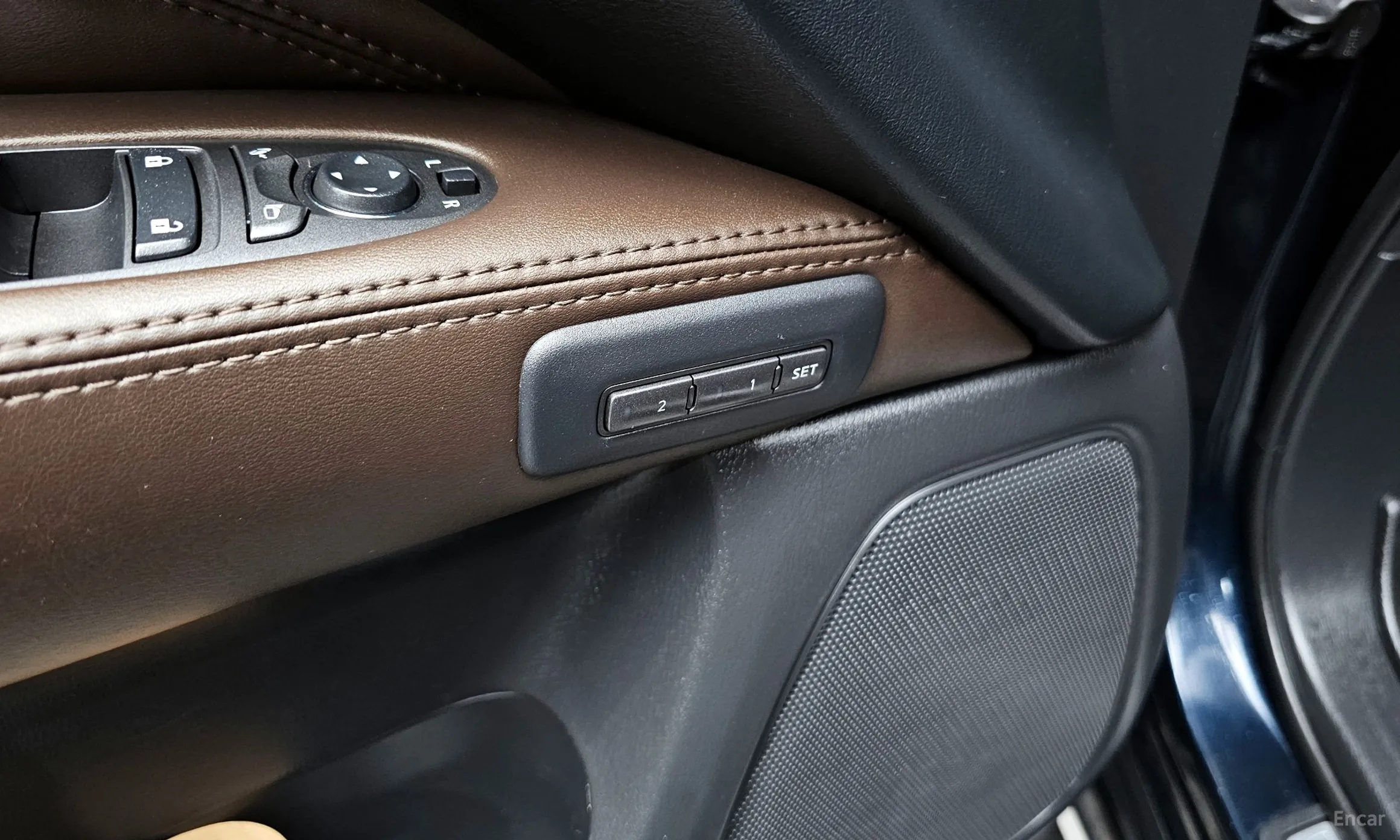 Infiniti QX60 превью 17