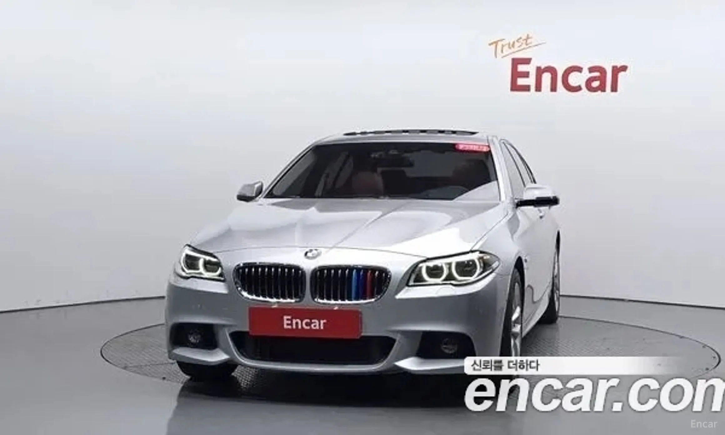 BMW 5 Series (F10) превью 3