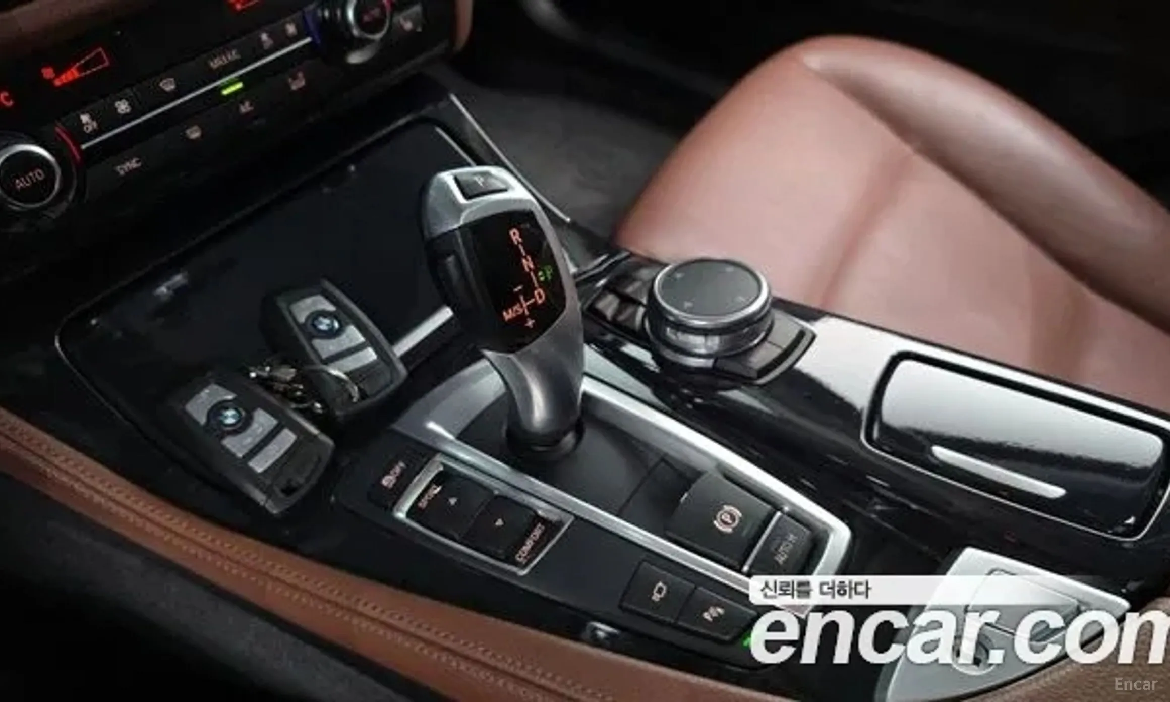 BMW 5 Series (F10) превью 9
