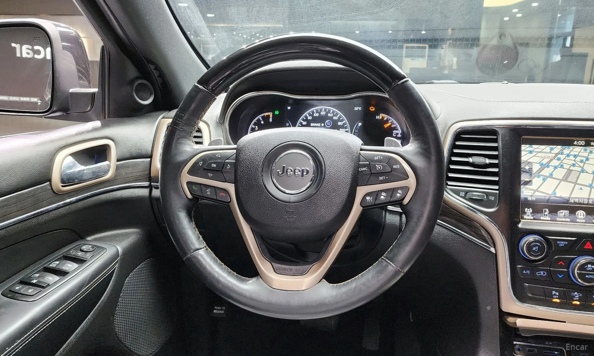Jeep Grand Cherokee превью 14