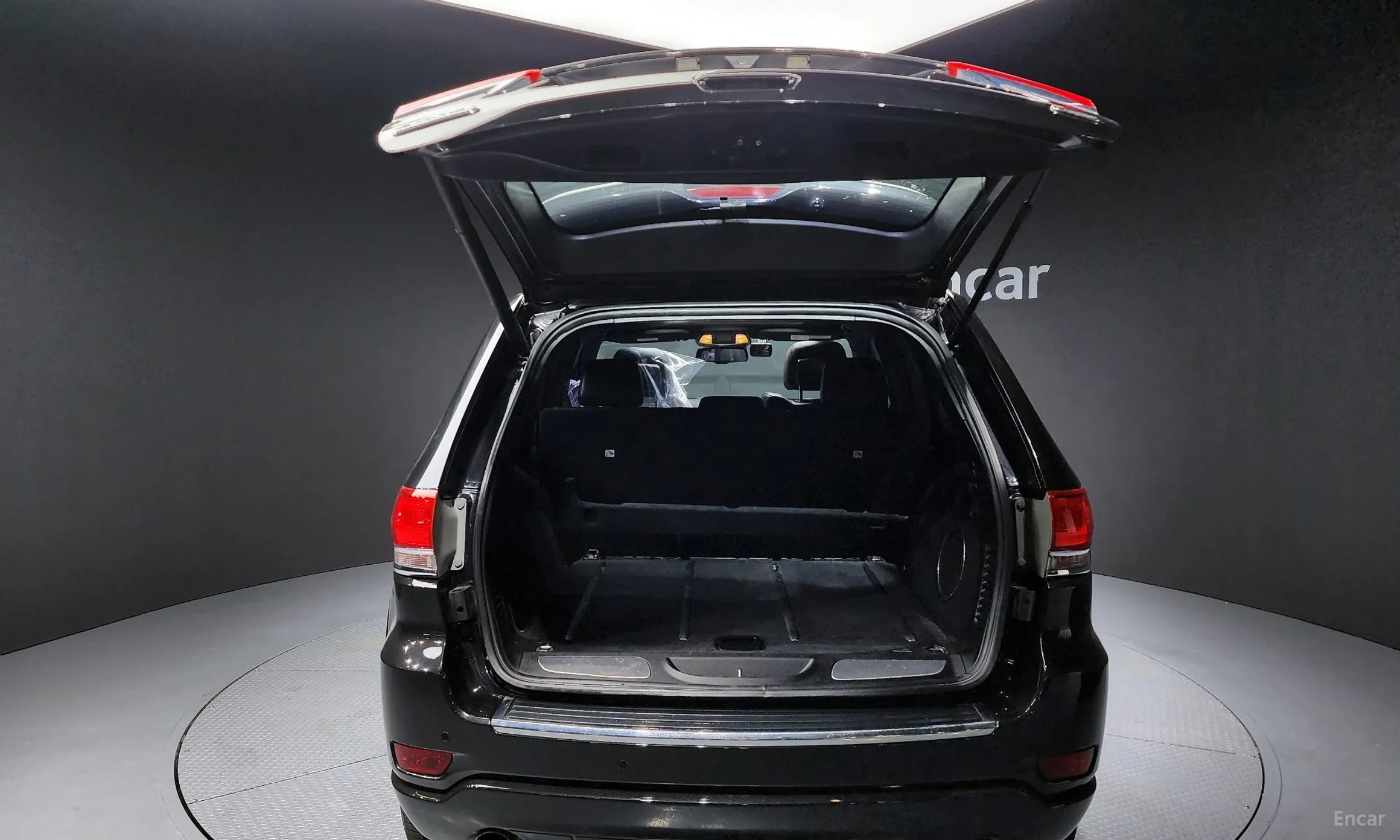 Jeep Grand Cherokee превью 20