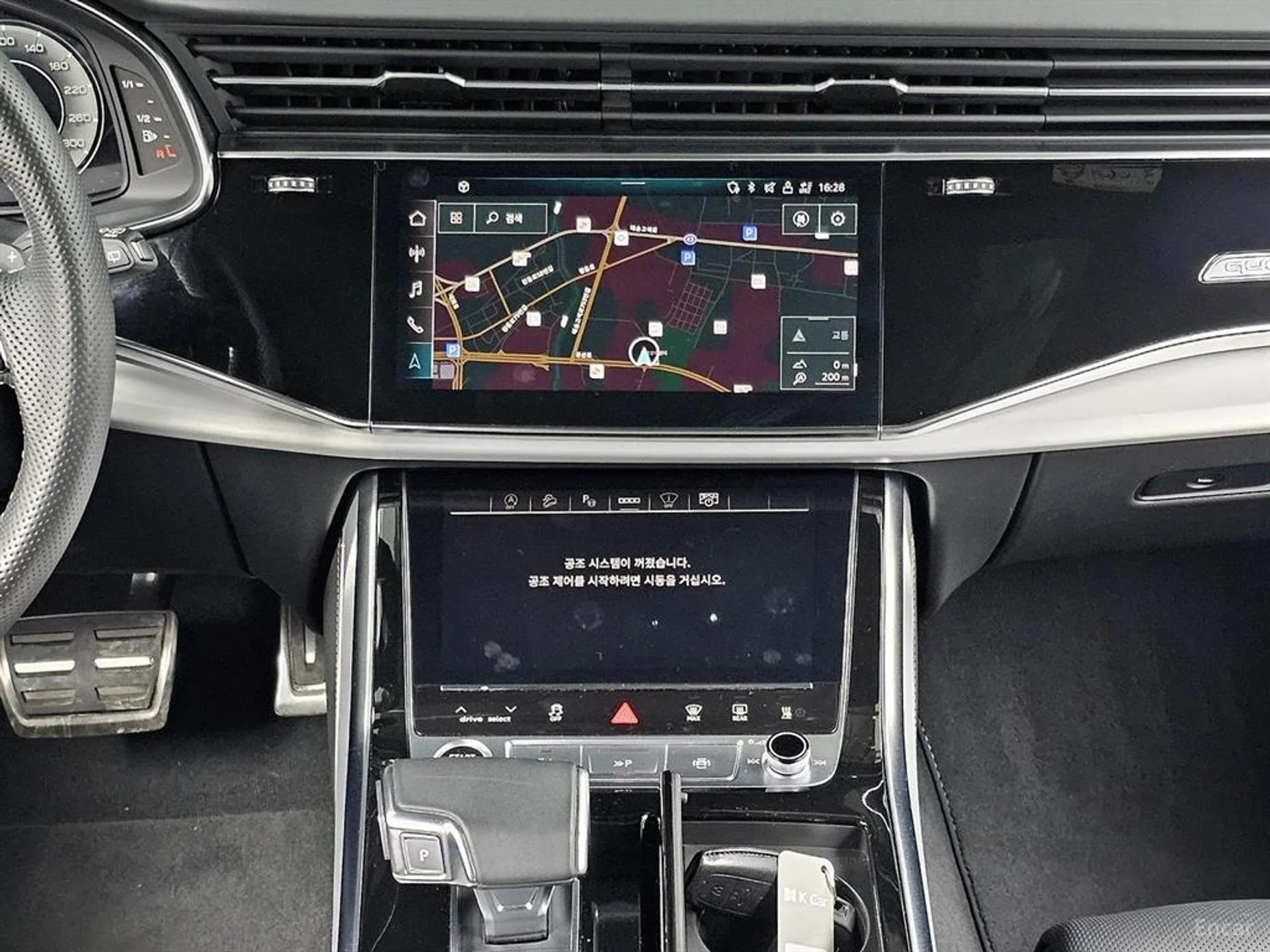 Audi Q8 (4M) превью 14