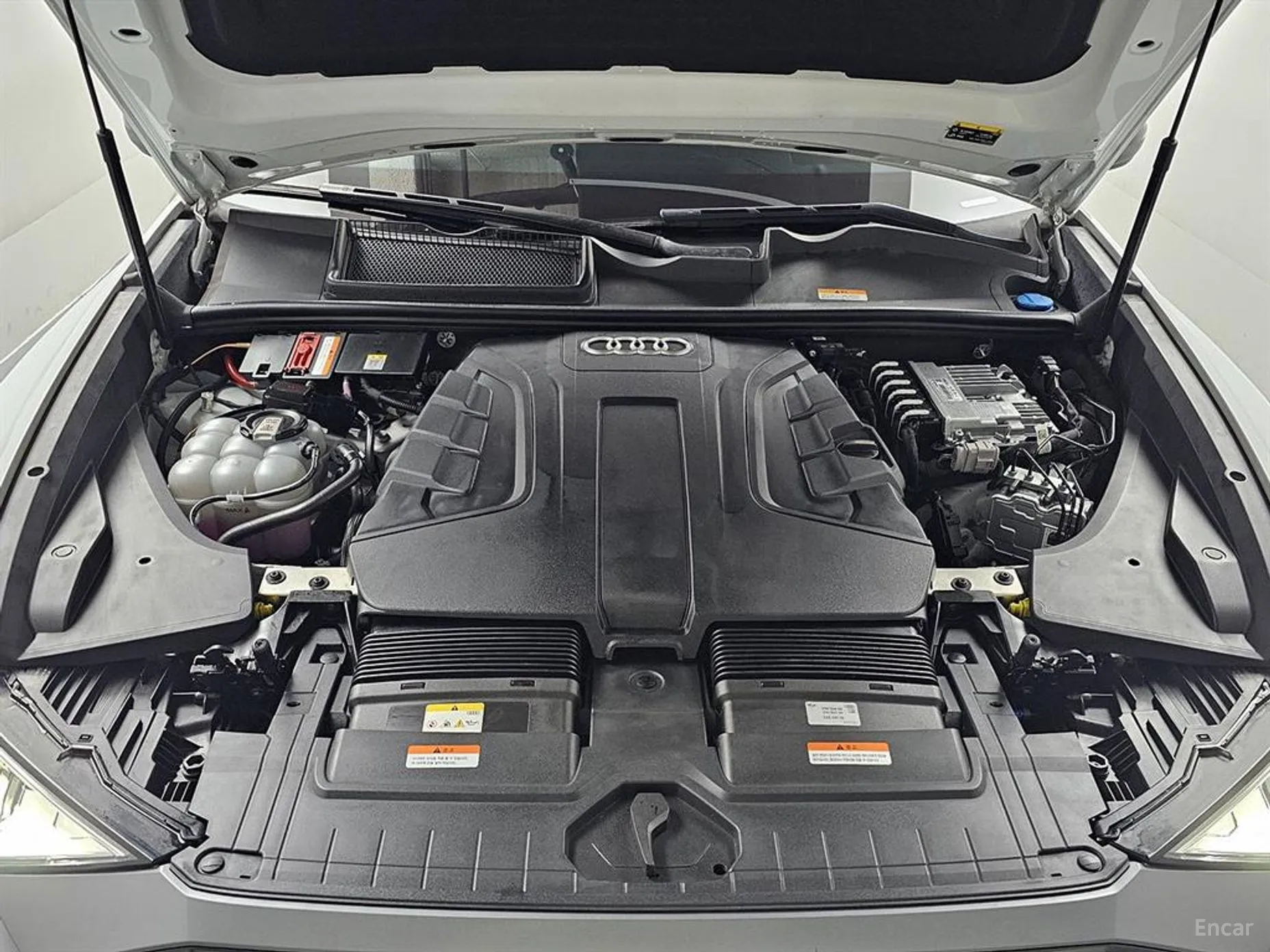 Audi Q8 (4M) превью 6