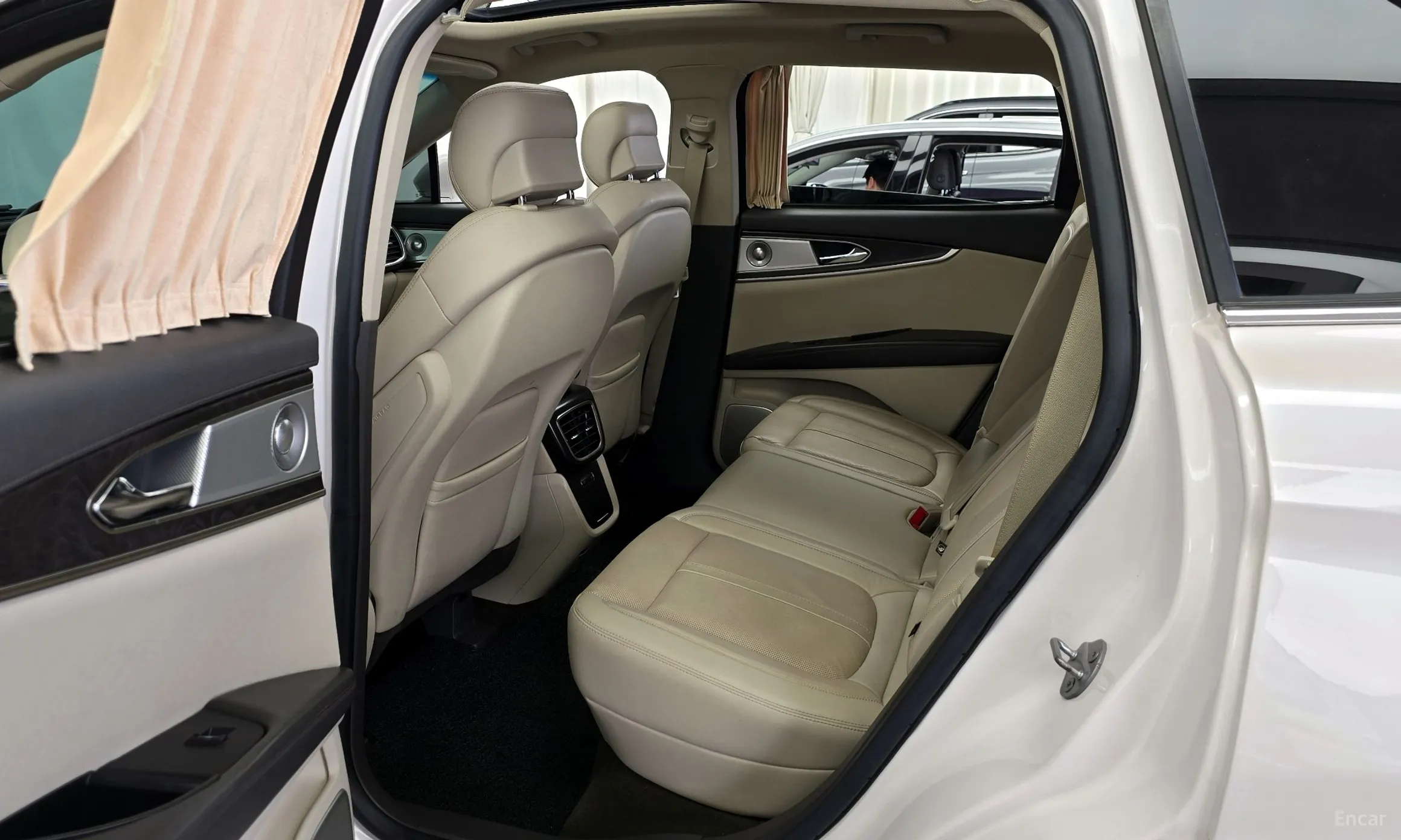 Lincoln Nautilus Gen 1 превью 11