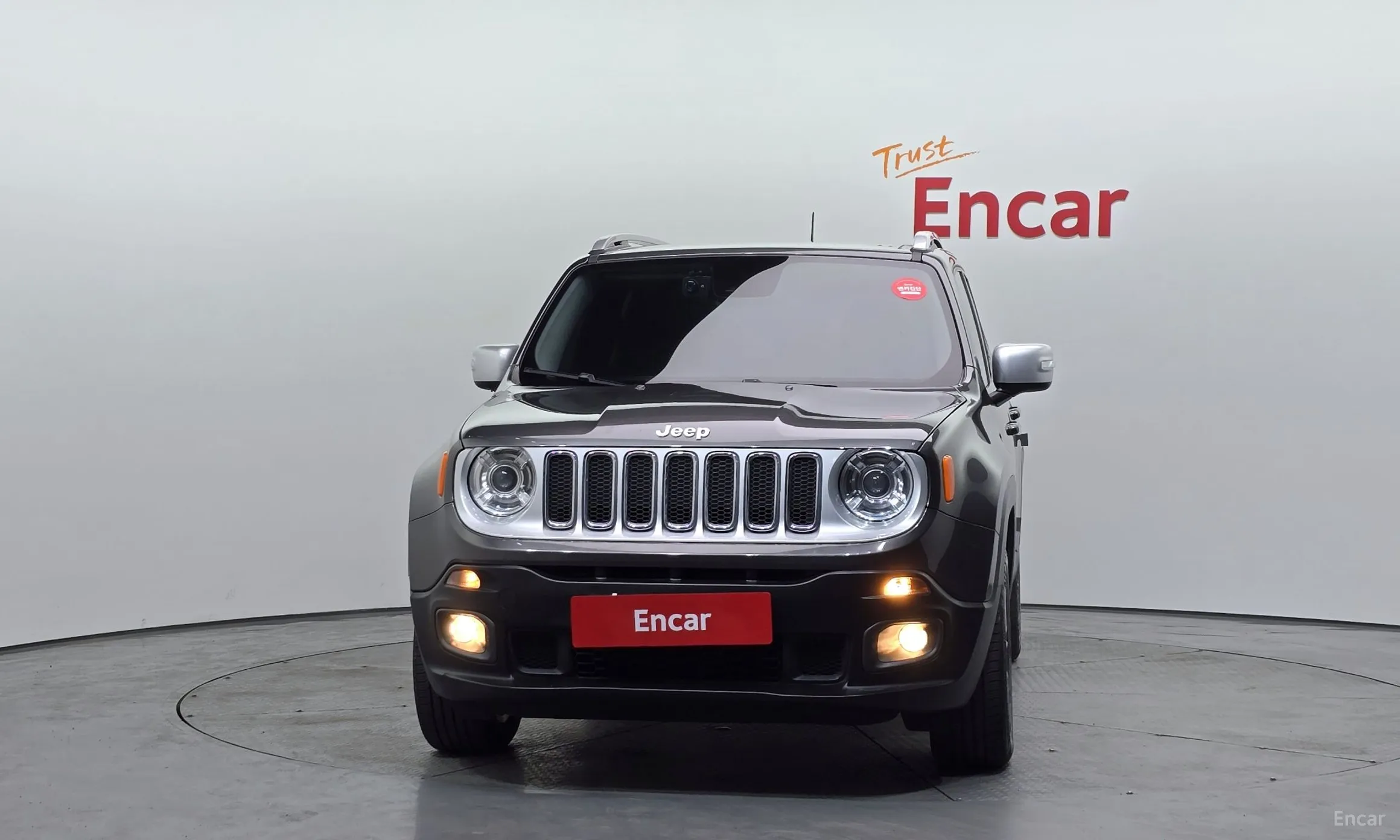 Jeep Renegade превью 3