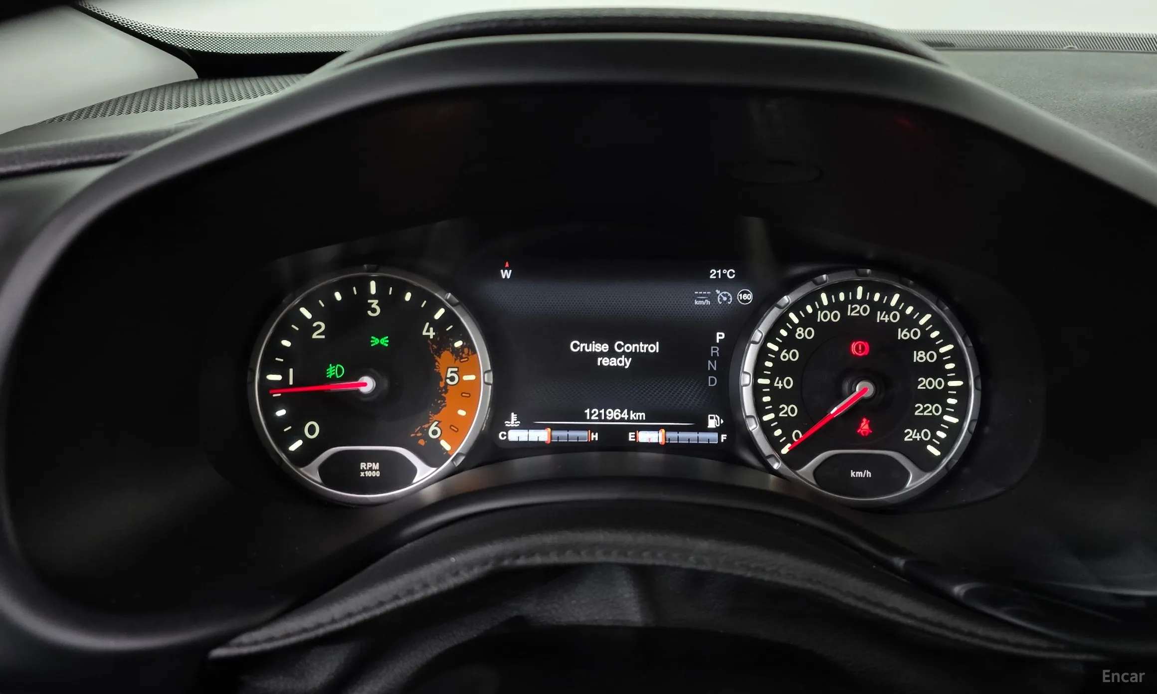 Jeep Renegade превью 8