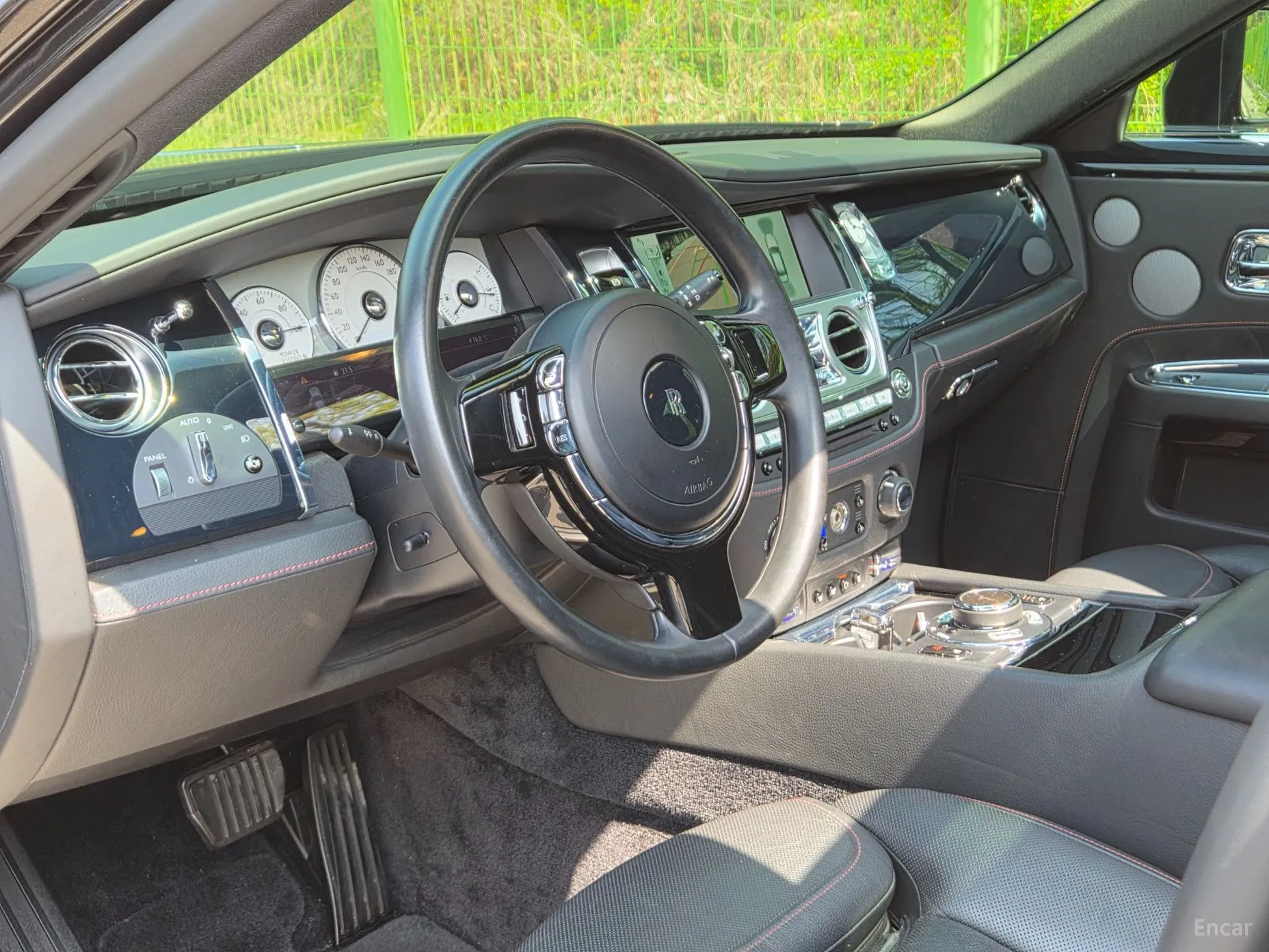Rolls-Royce Ghost превью 7