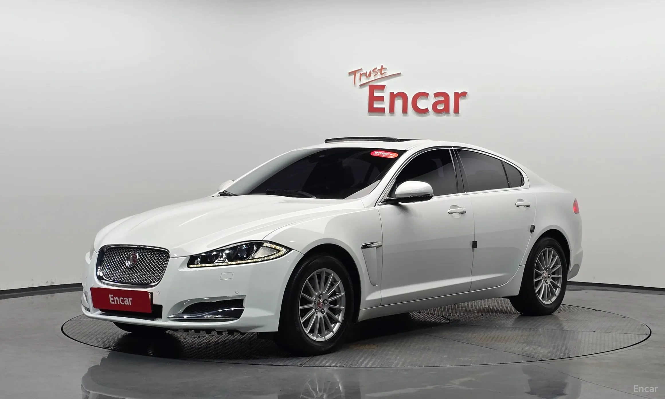 Jaguar New XF