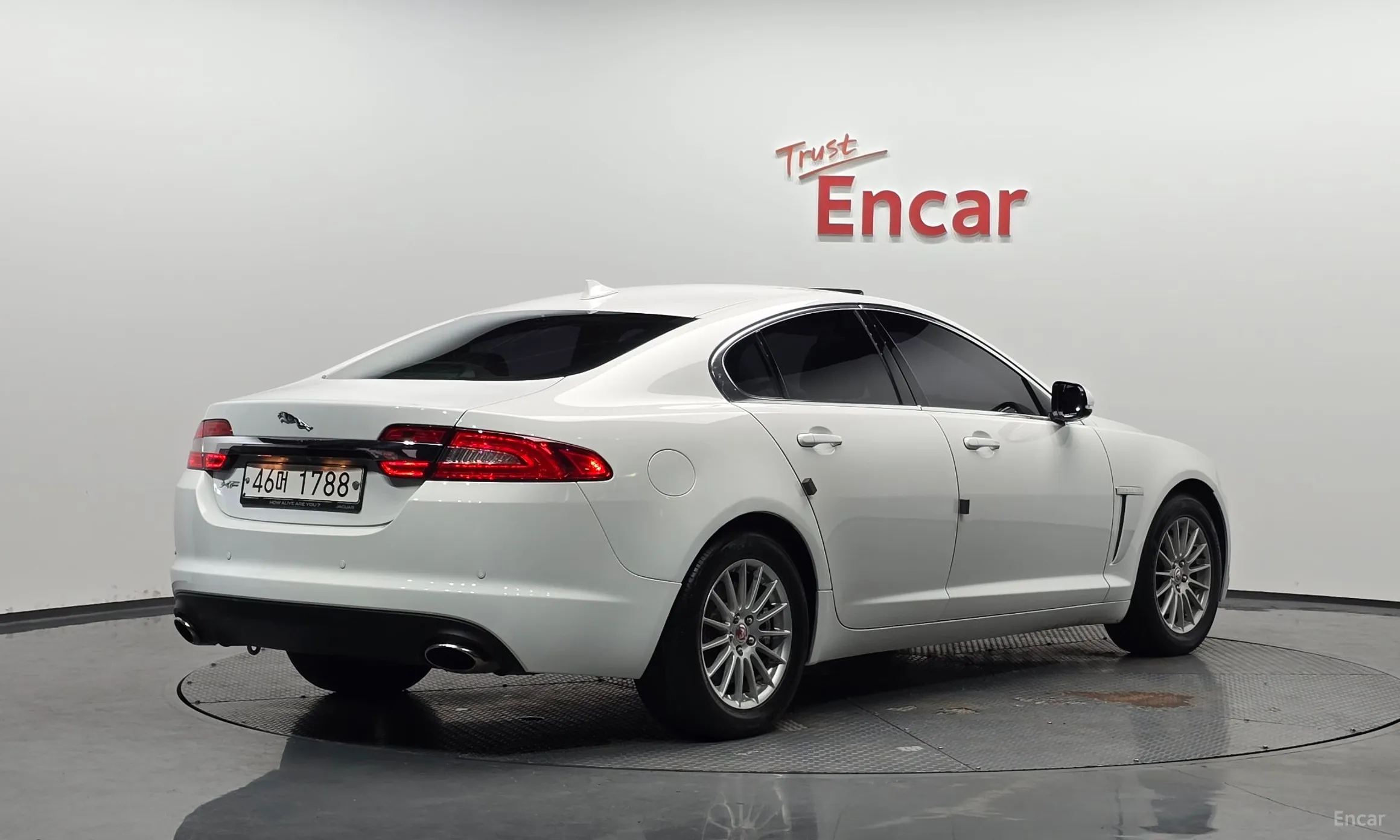 Jaguar New XF