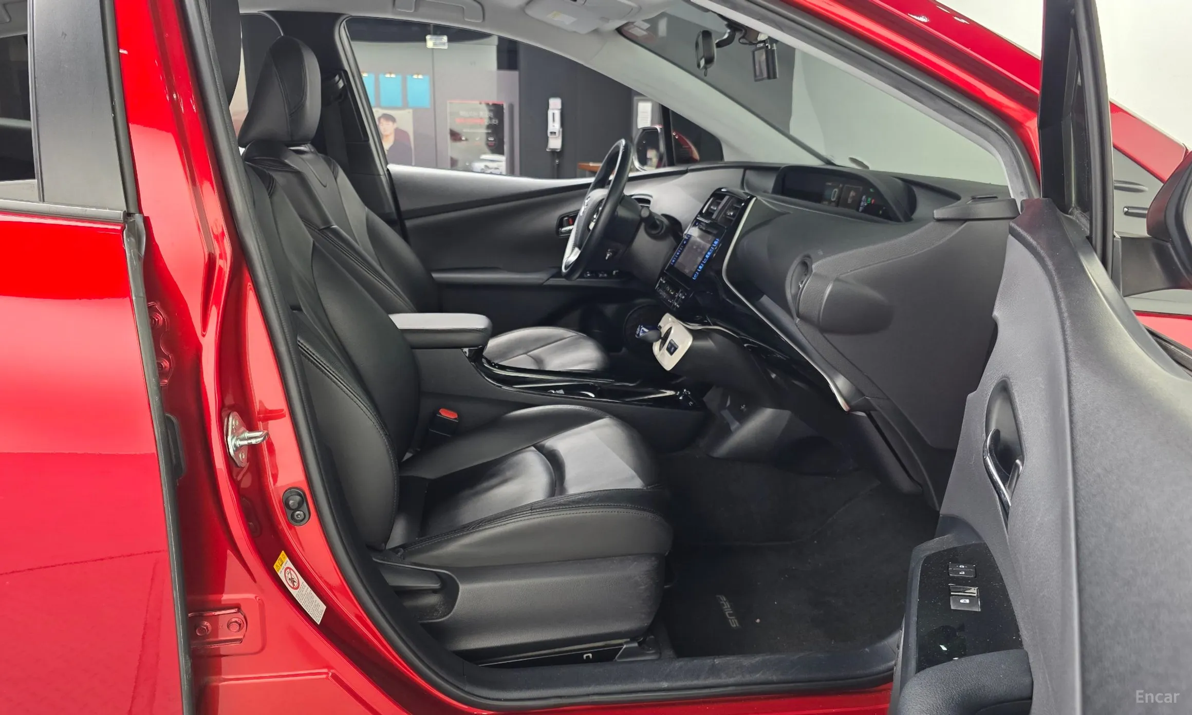 Toyota Prius 4th Generation превью 11