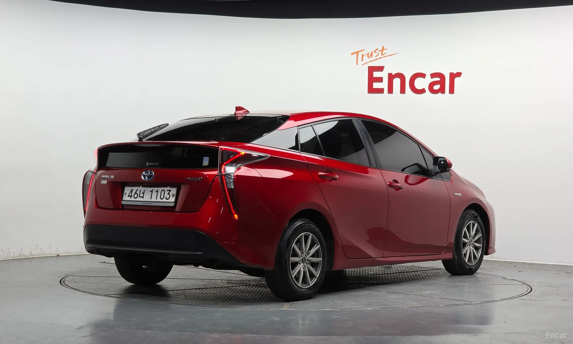 Toyota Prius 4th Generation превью 2