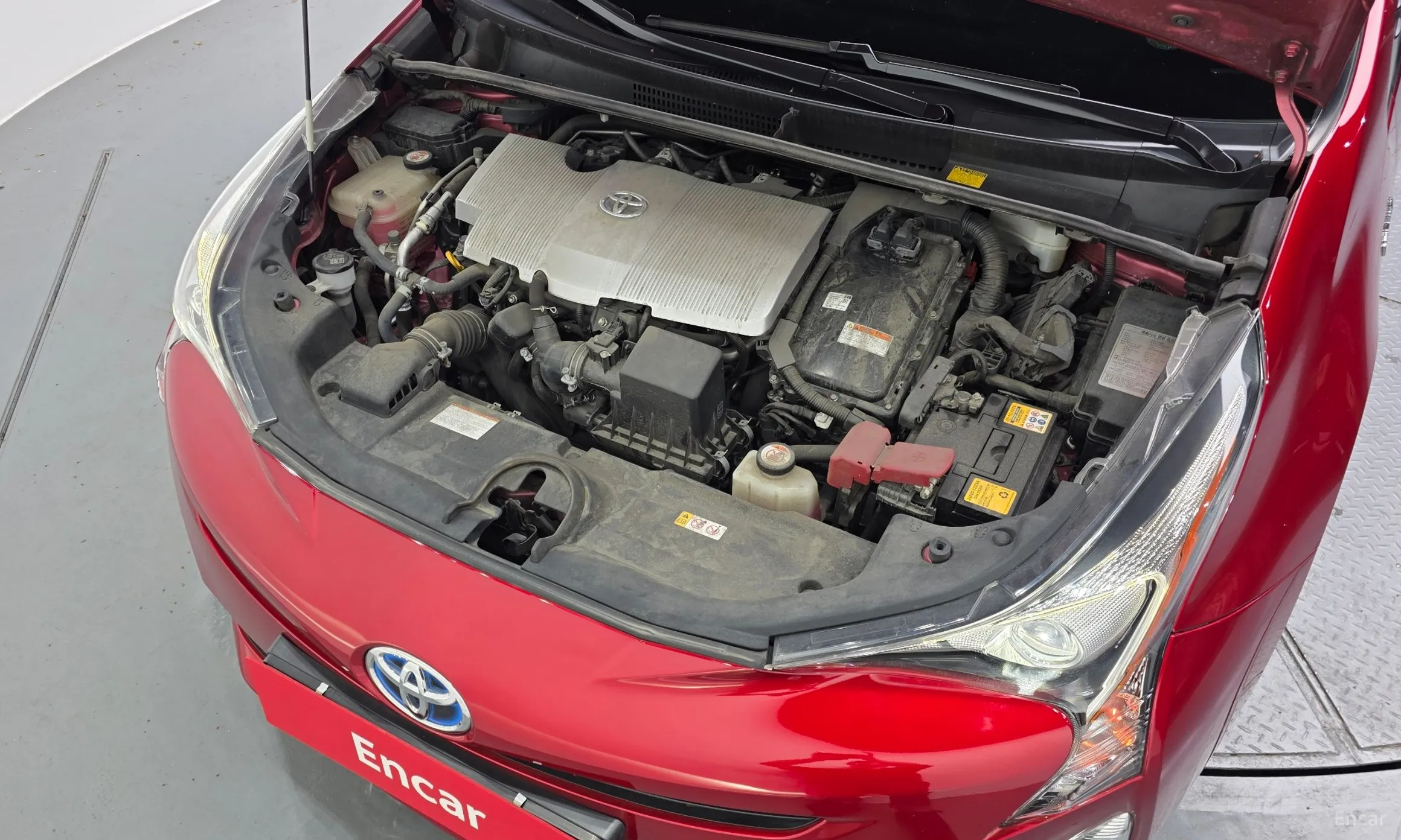 Toyota Prius 4th Generation превью 6