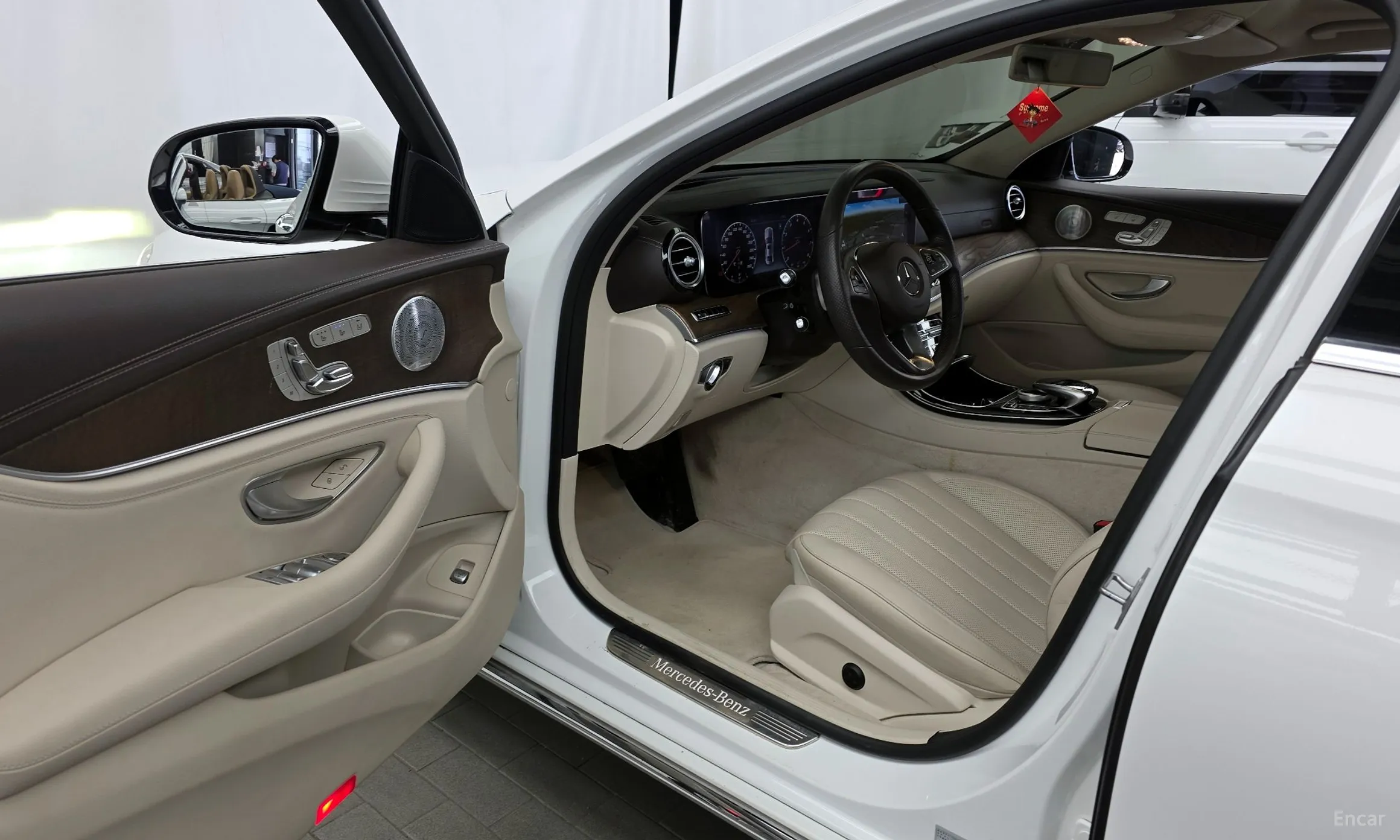Mercedes Benz E-Class W213 превью 10