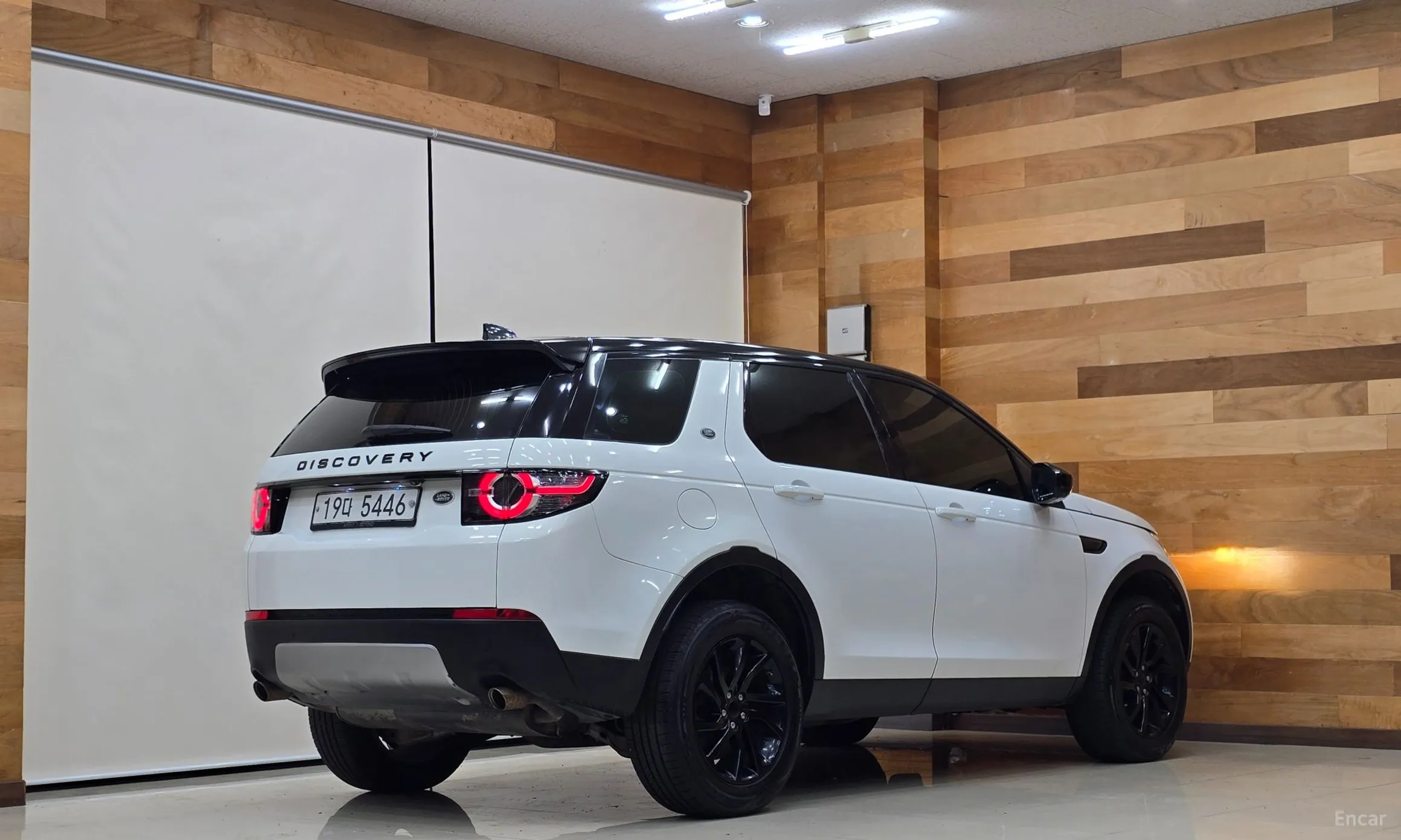 Land Rover Discovery Sports превью 2