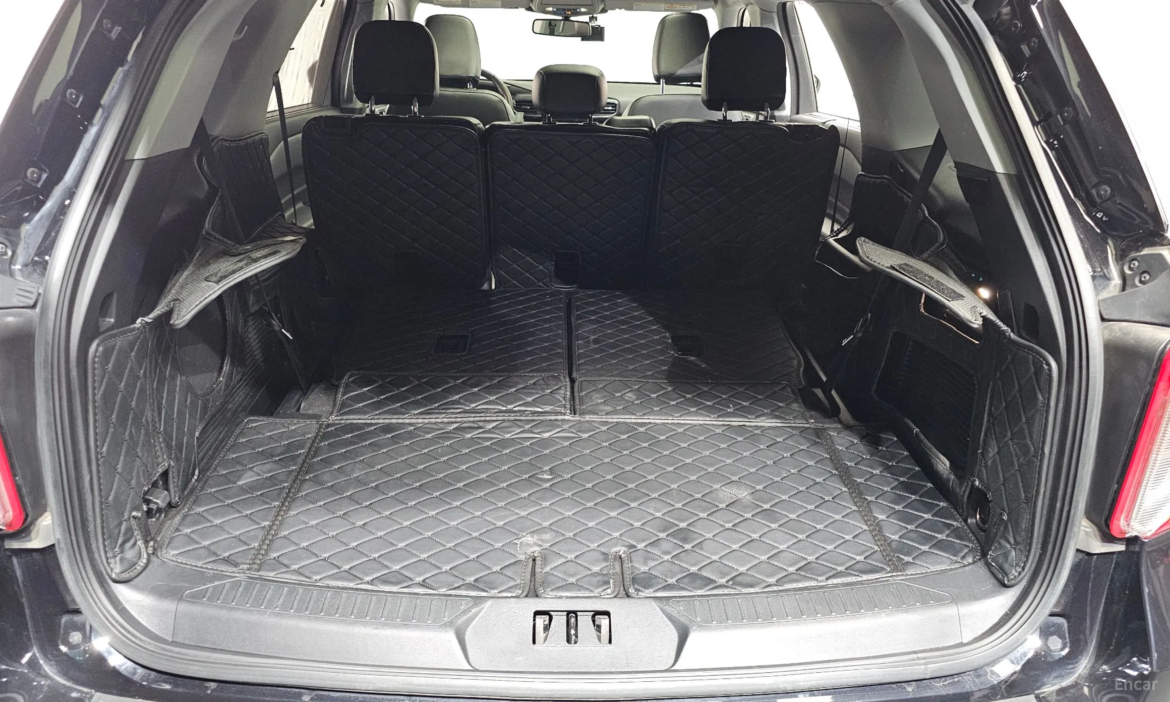 Ford Explorer 6th Generation превью 20